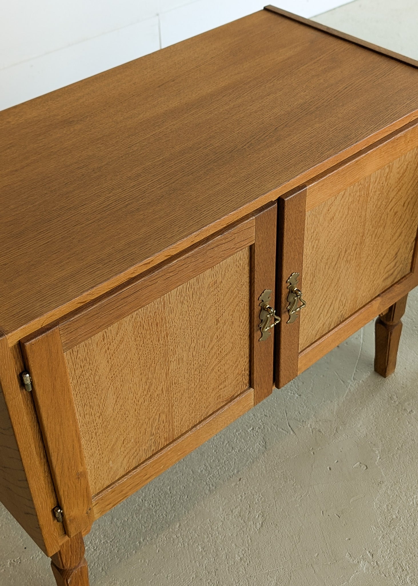 Pair of Vintage Henning Kjærnulf-Attributed Quartersawn White Oak Cabinets/Nightstands with Original Brass Pulls
