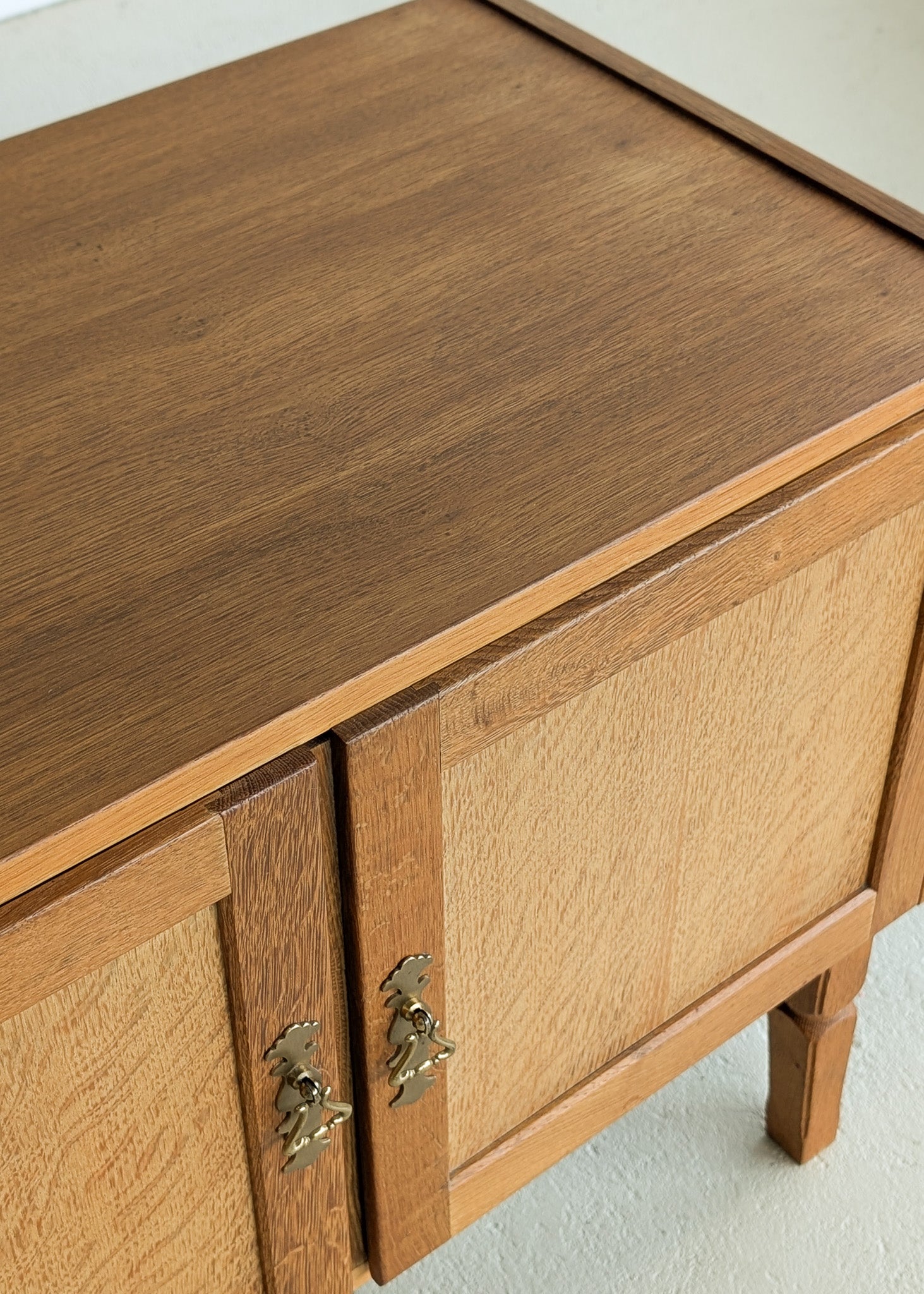 Pair of Vintage Henning Kjærnulf-Attributed Quartersawn White Oak Cabinets/Nightstands with Original Brass Pulls