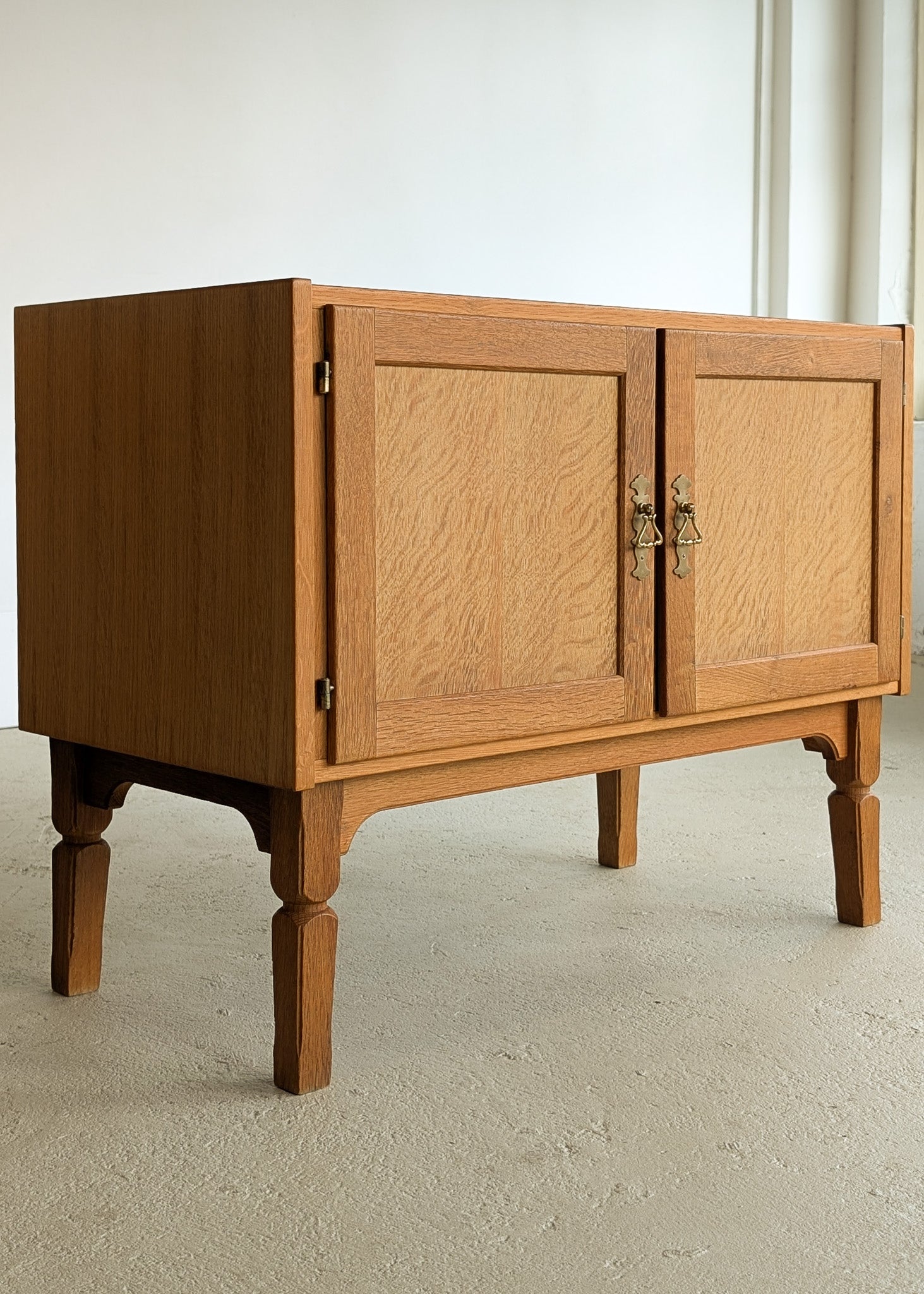 Pair of Vintage Henning Kjærnulf-Attributed Quartersawn White Oak Cabinets/Nightstands with Original Brass Pulls