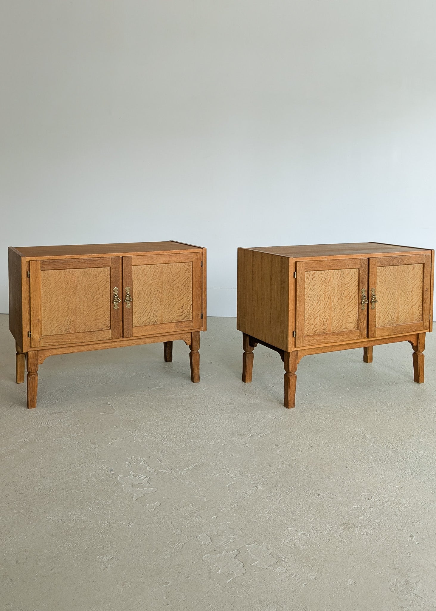 Pair of Vintage Henning Kjærnulf-Attributed Quartersawn White Oak Cabinets/Nightstands with Original Brass Pulls