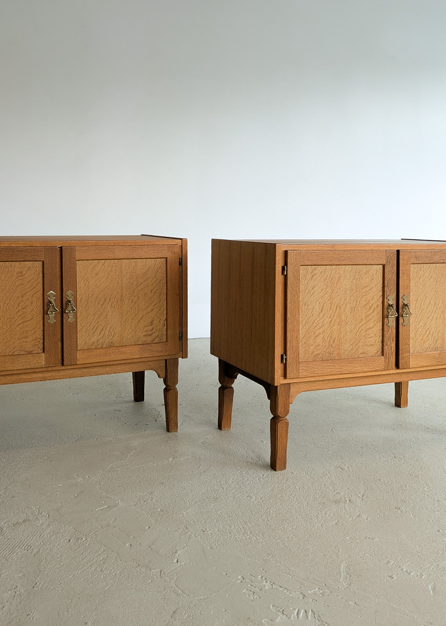 Pair of Vintage Henning Kjærnulf-Attributed Quartersawn White Oak Cabinets/Nightstands with Original Brass Pulls