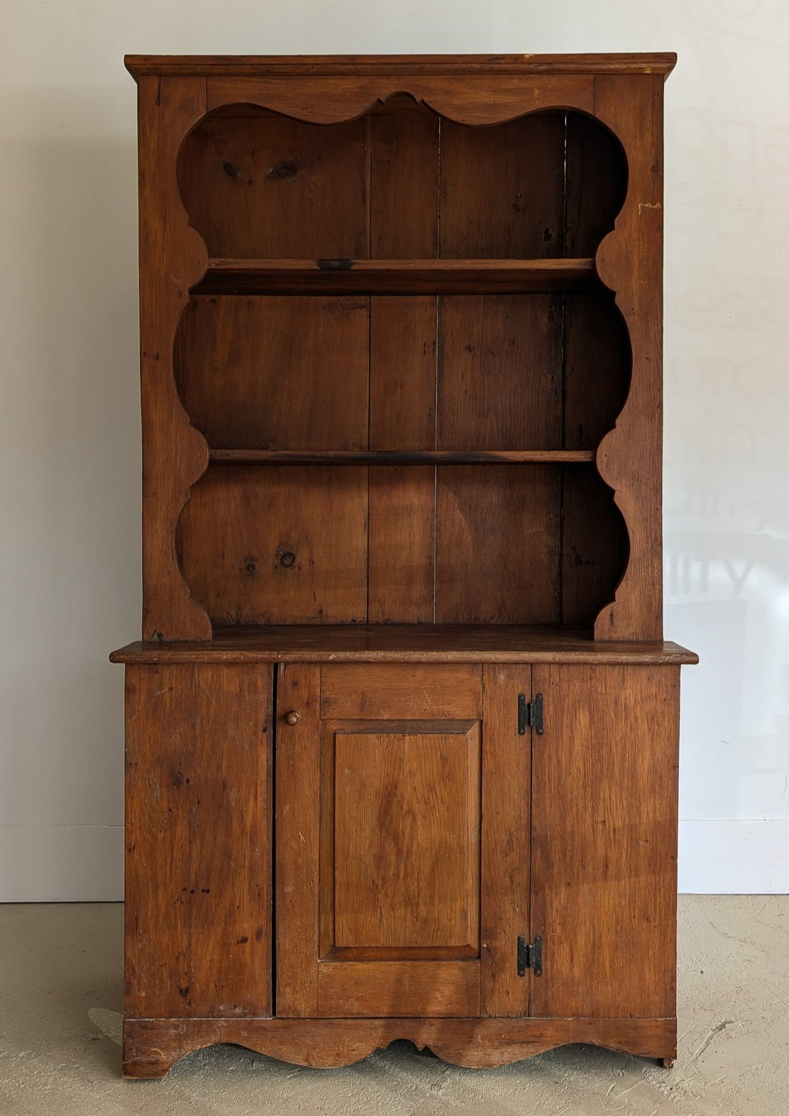Vintage Wooden Hutch with Scalloped Detailing