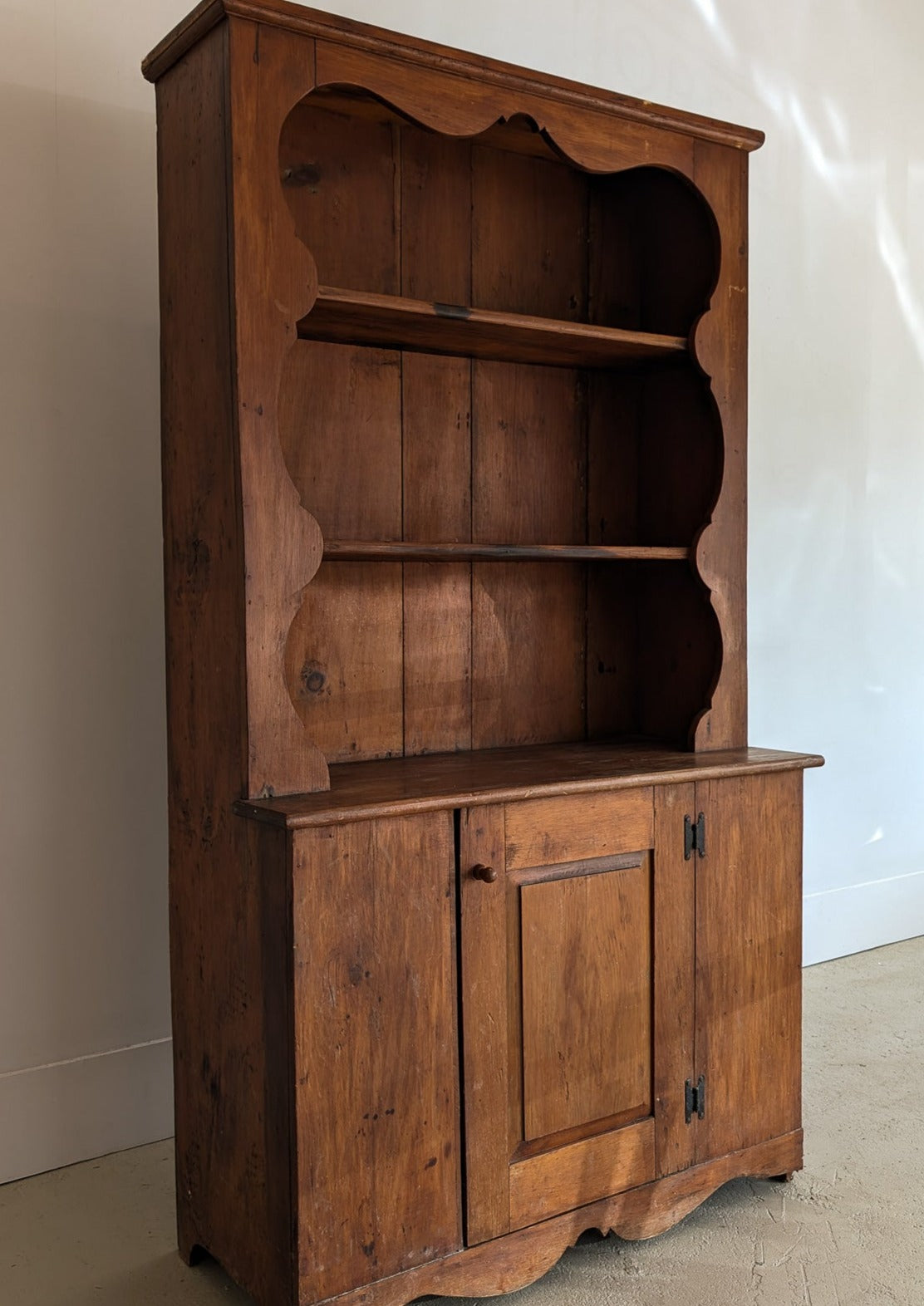 Vintage Wooden Hutch with Scalloped Detailing