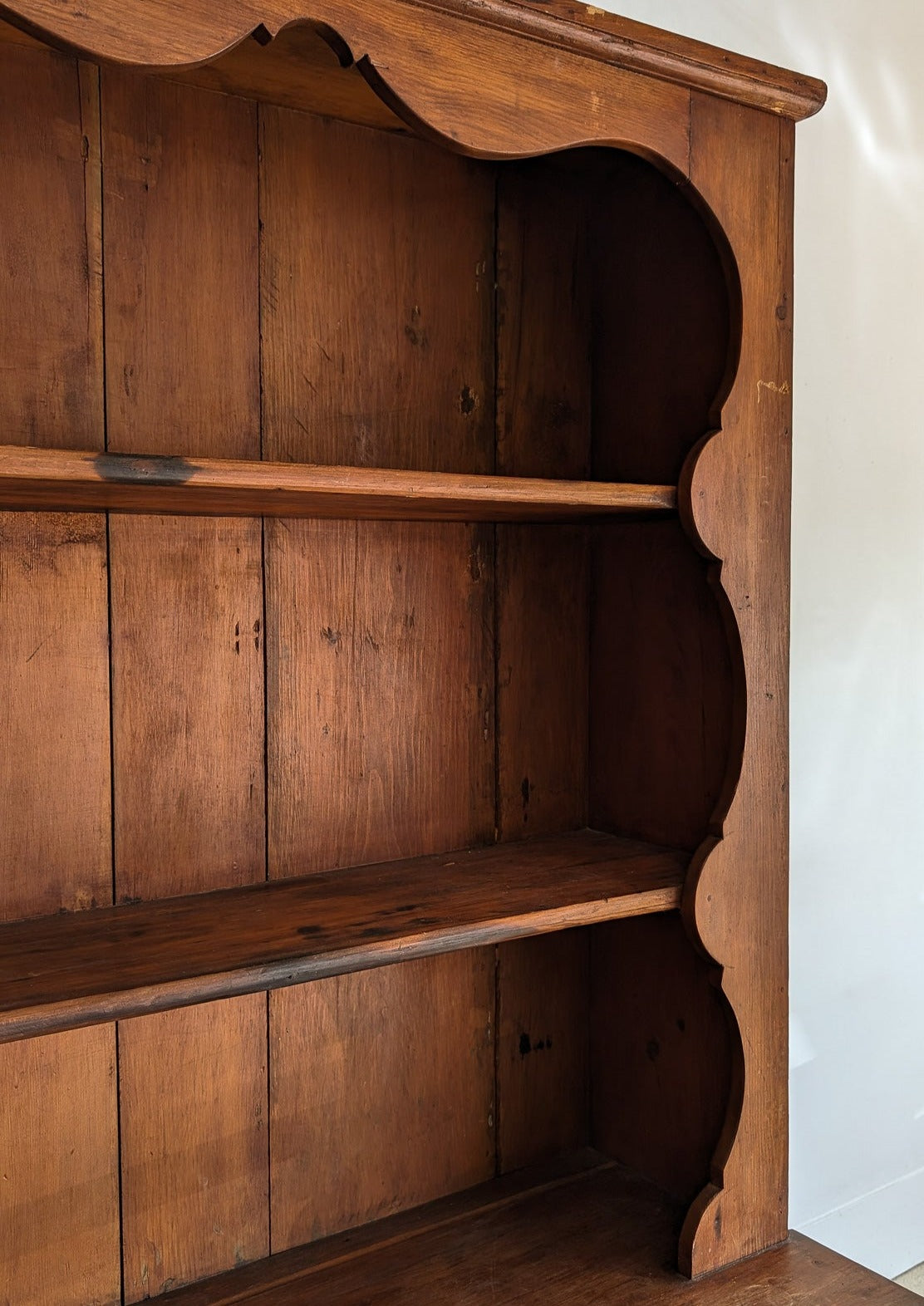 Vintage Wooden Hutch with Scalloped Detailing