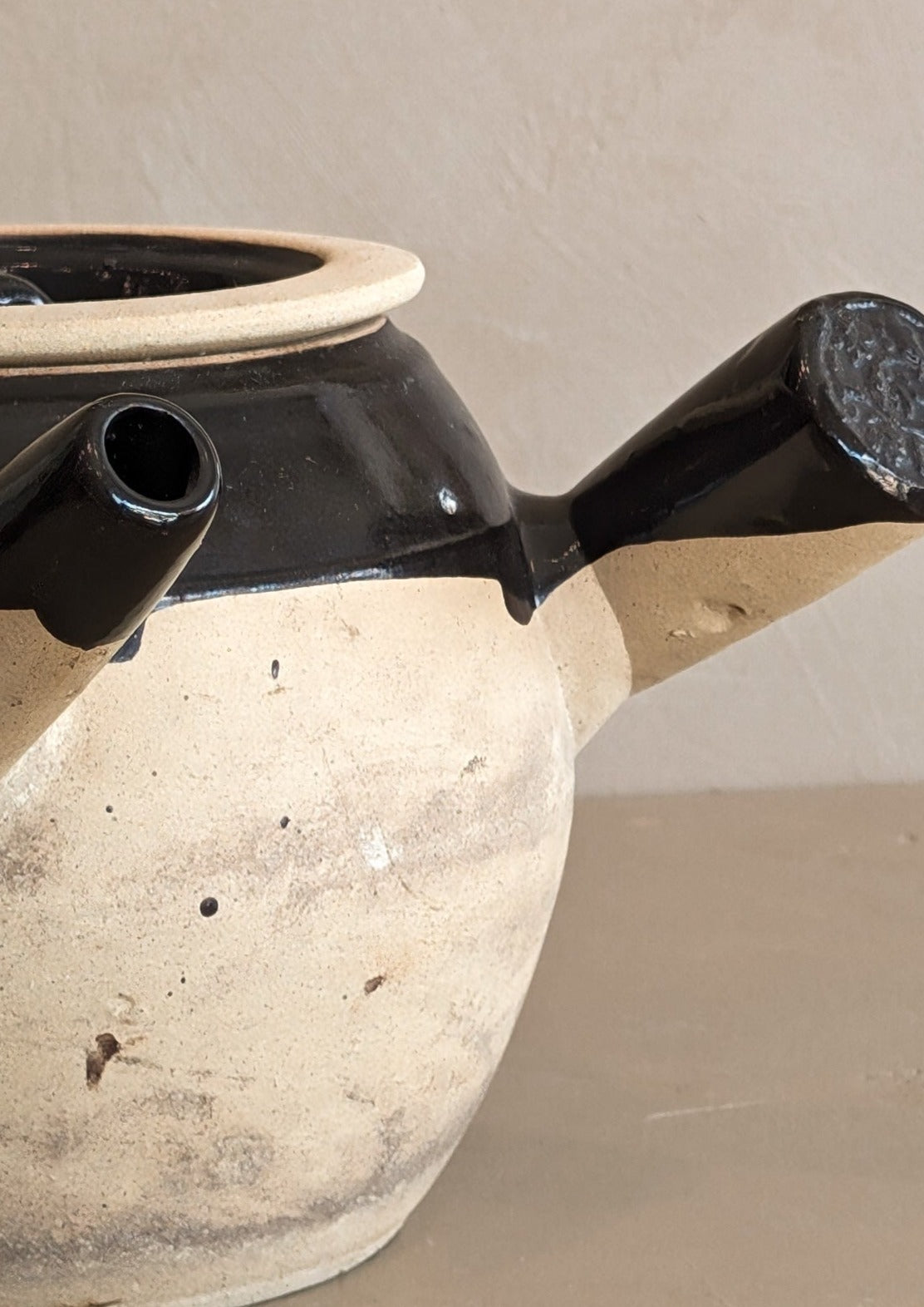 Vintage Chinese Medicine Pot