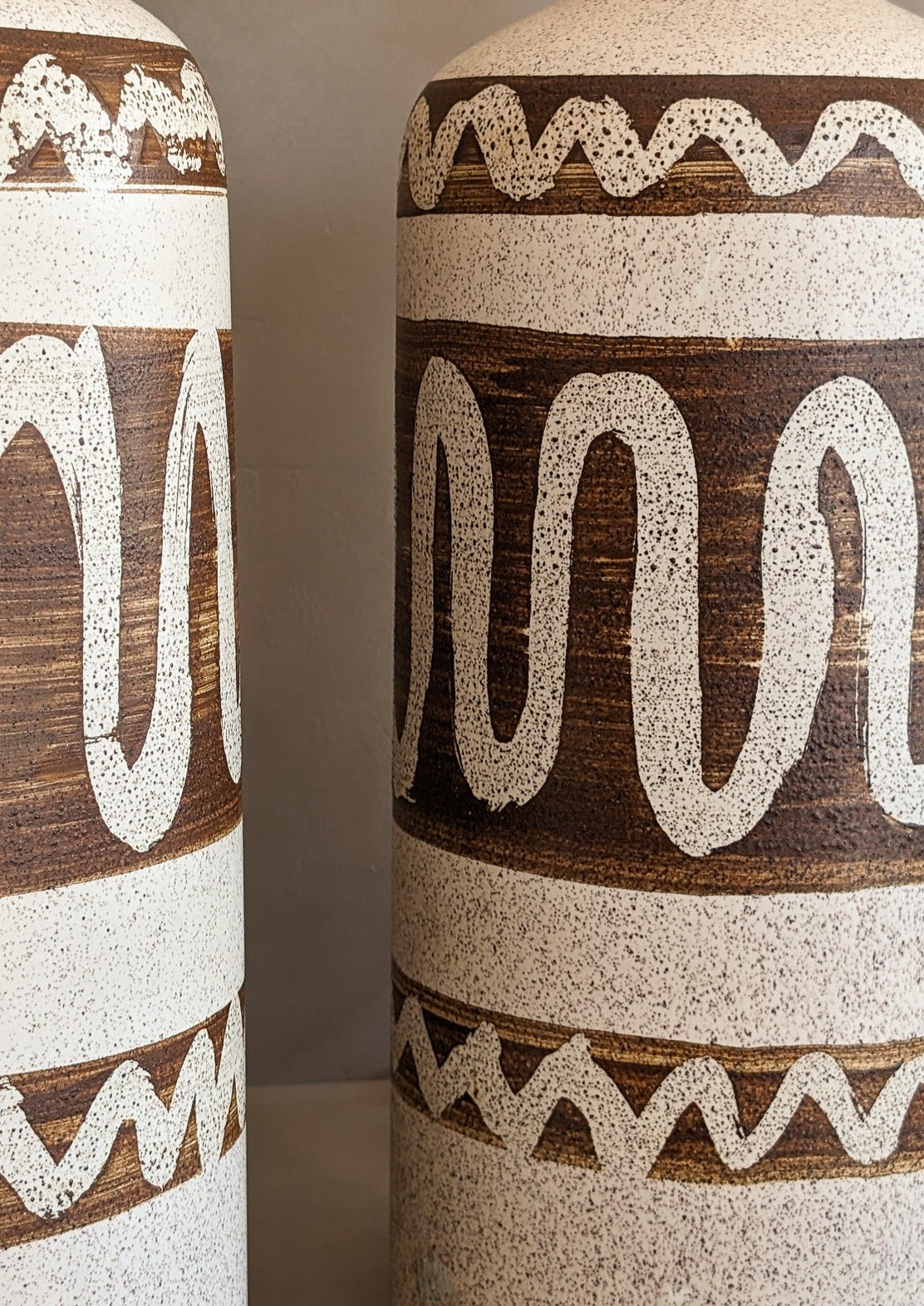 Pair of Vintage Brown and Cream Squiggle Ceramic Lamps
