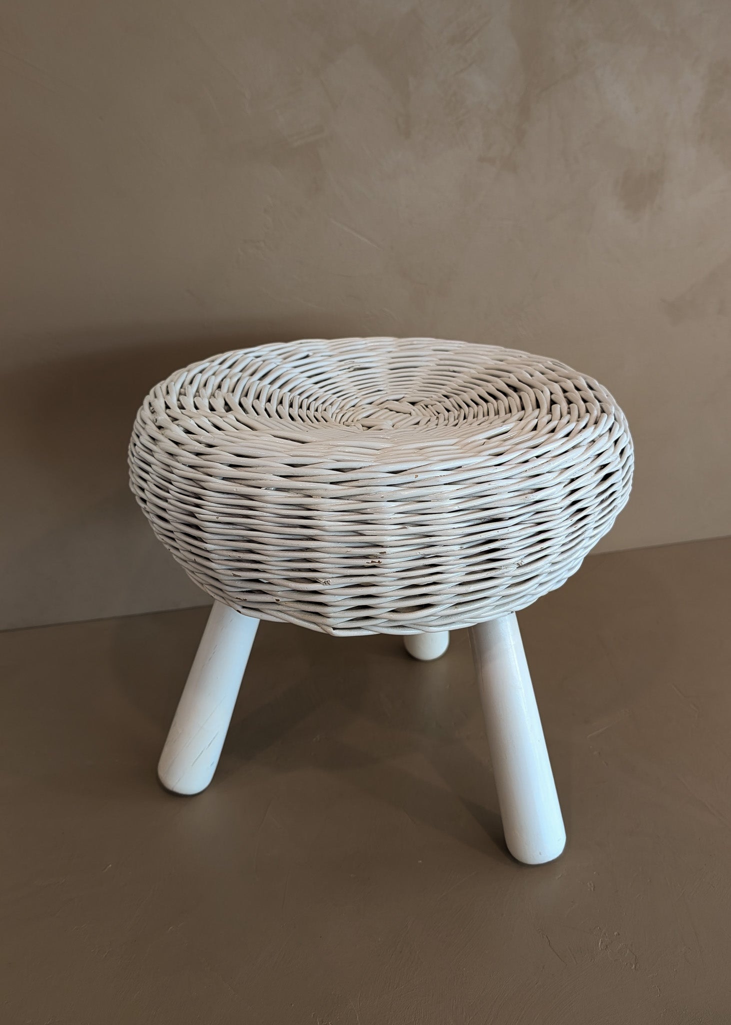 Vintage White Wicker Tony Paul-Style Stool