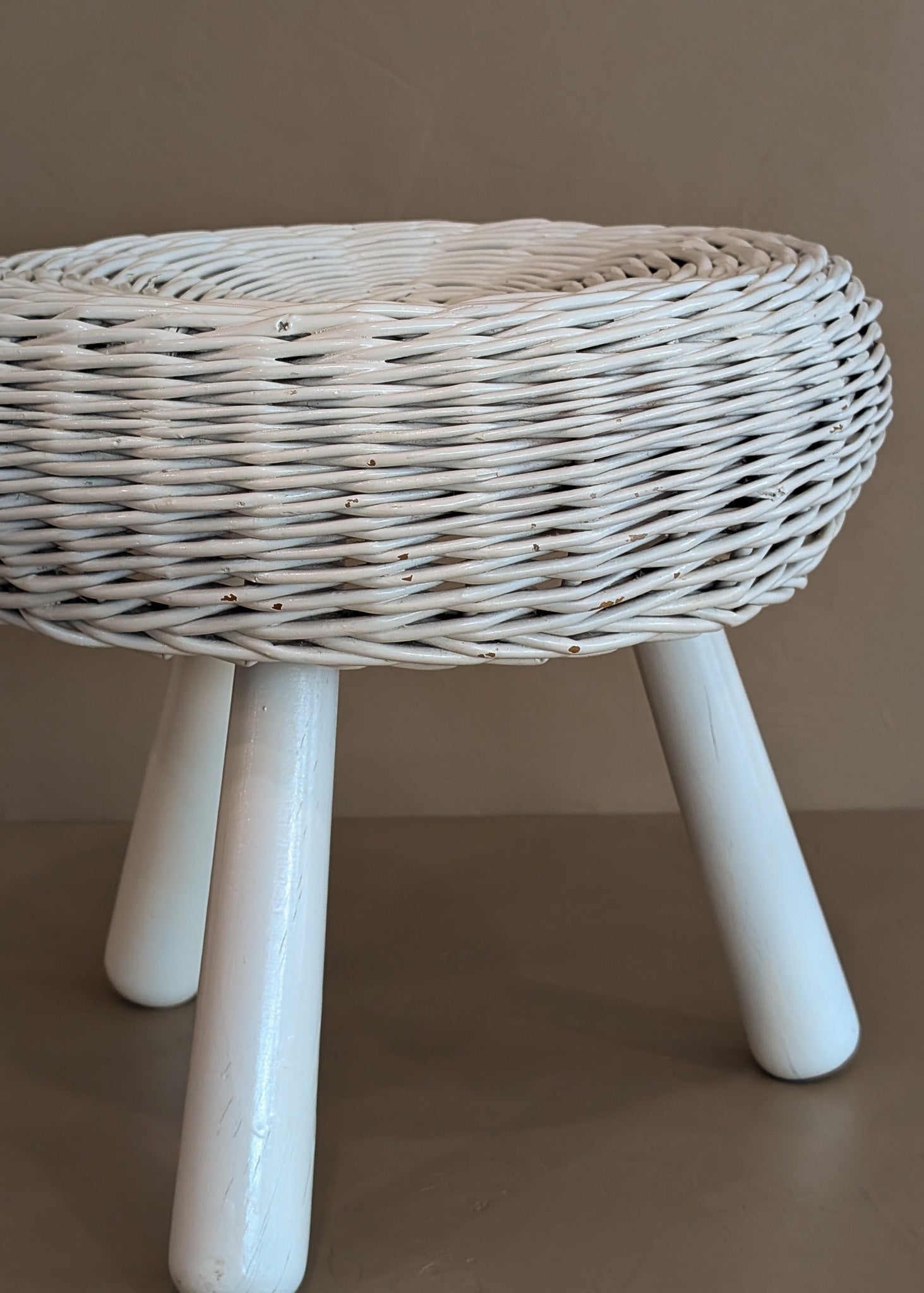 Vintage White Wicker Tony Paul-Style Stool