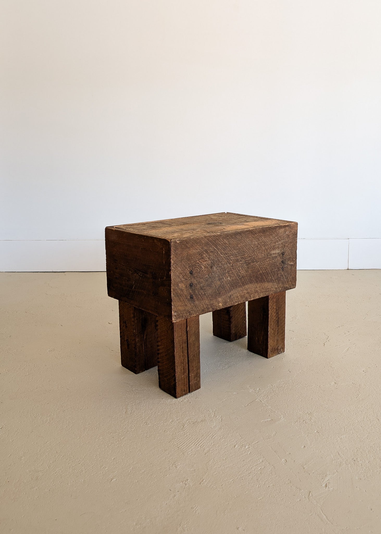 Rough Sawn Primitive Handcrafted Chunky Rustic Wooden Side Table/Bench