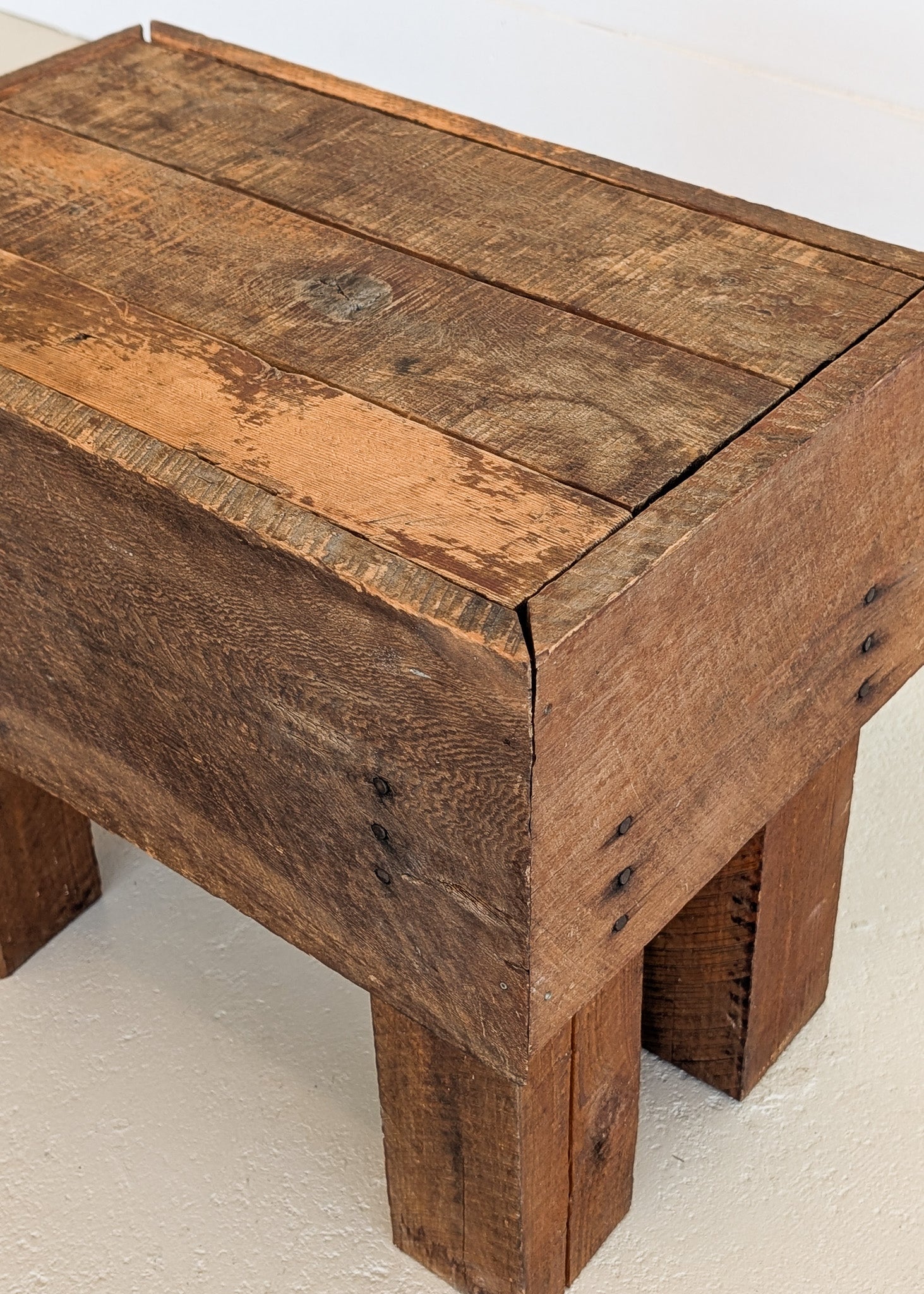 Rough Sawn Primitive Handcrafted Chunky Rustic Wooden Side Table/Bench