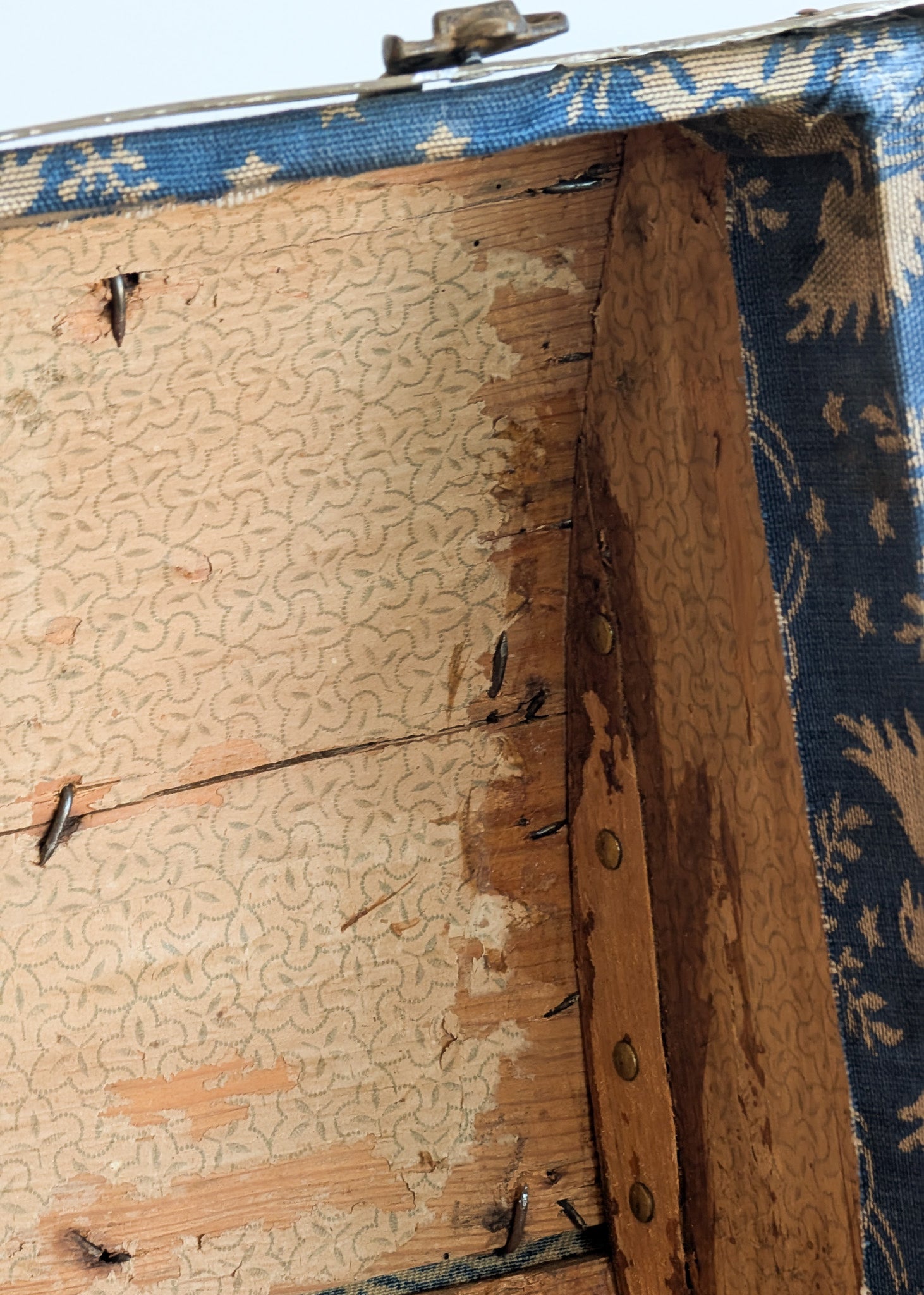 Antique Americana Blue and White Eagle Fabric-Covered Dome Top Steamer Trunk with Leather Handles