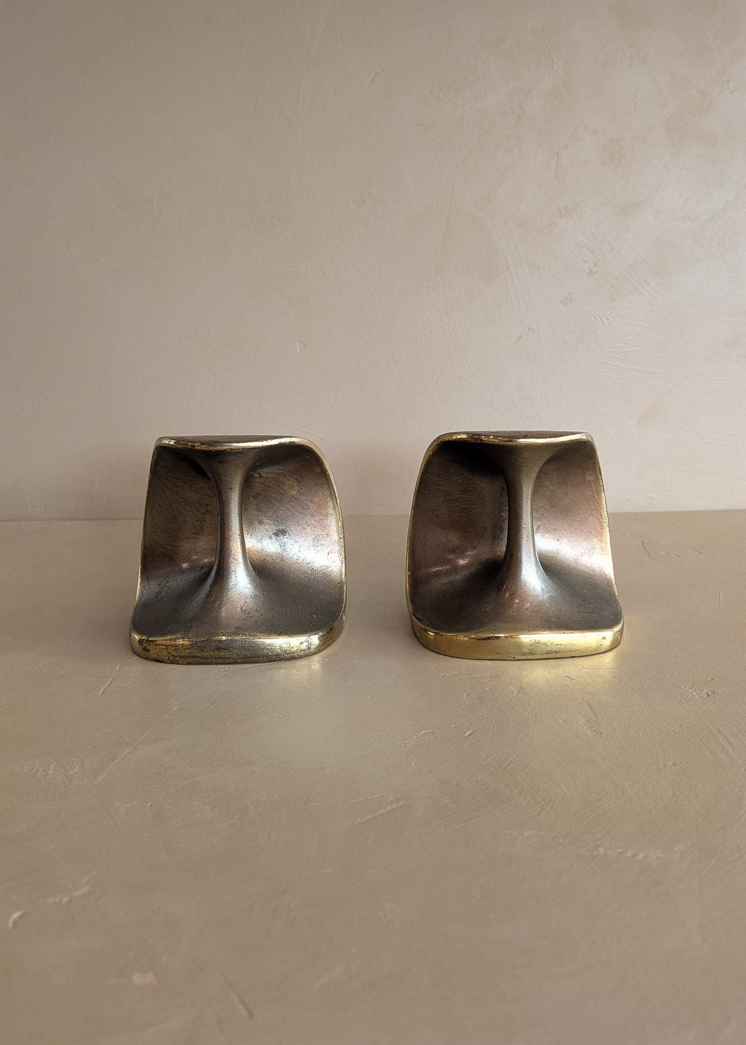 Pair of Vintage Ben Seibel for Jenfred Ware Sculptural Dumbbell Brass Bookends