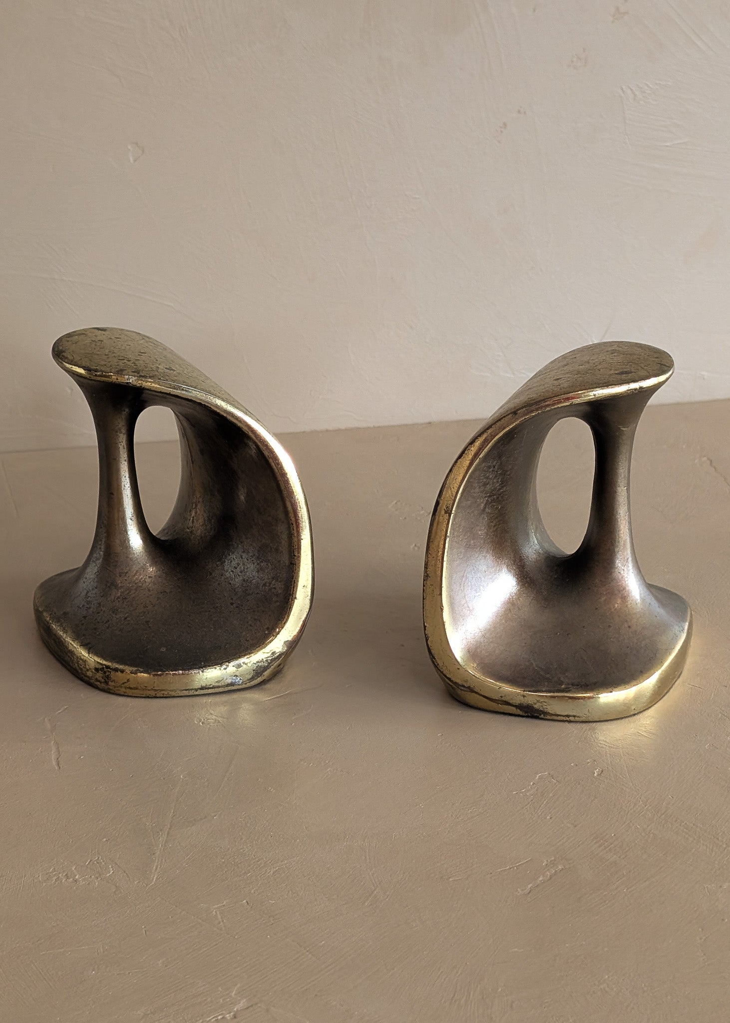Pair of Vintage Ben Seibel for Jenfred Ware Sculptural Dumbbell Brass Bookends