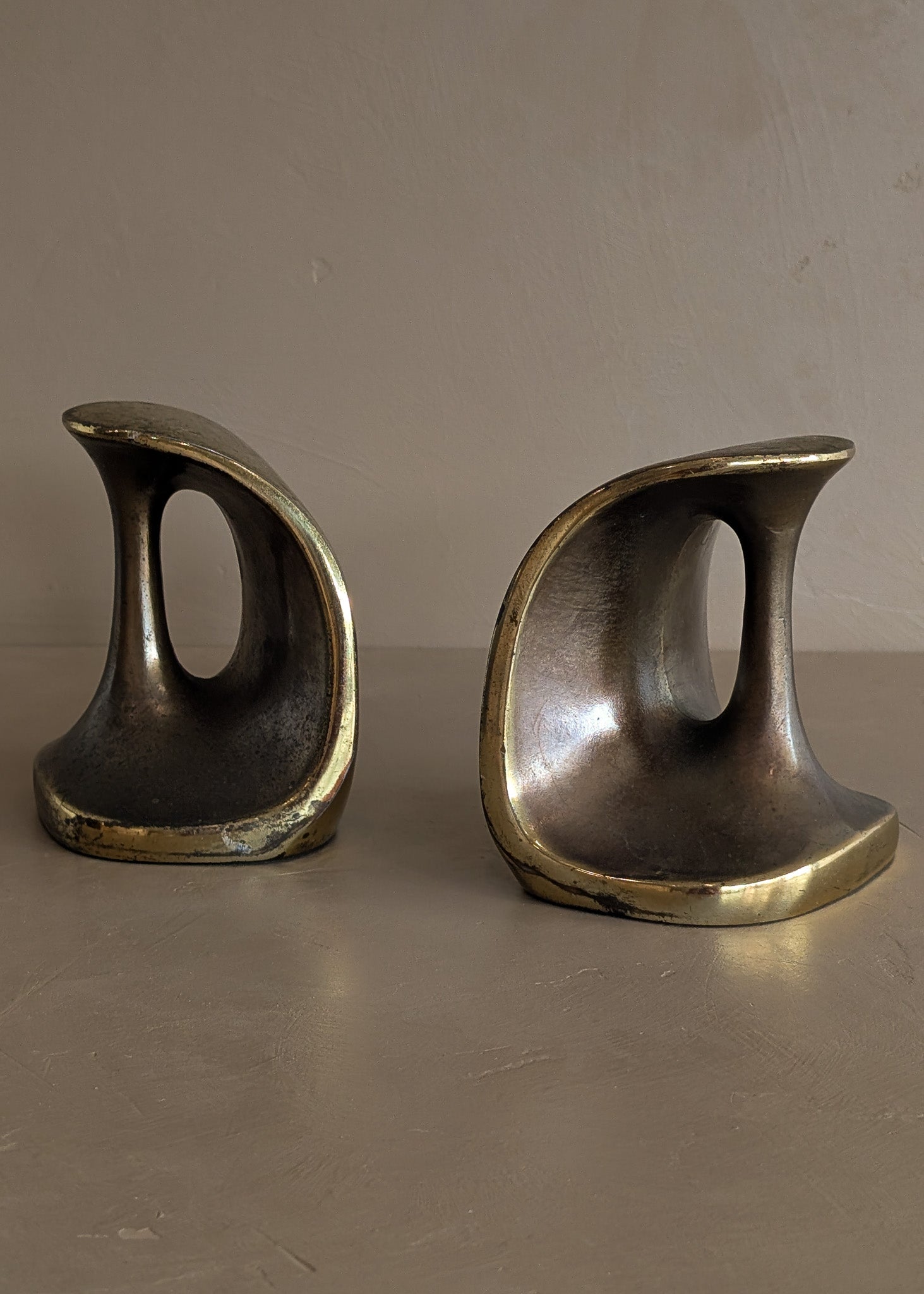 Pair of Vintage Ben Seibel for Jenfred Ware Sculptural Dumbbell Brass Bookends