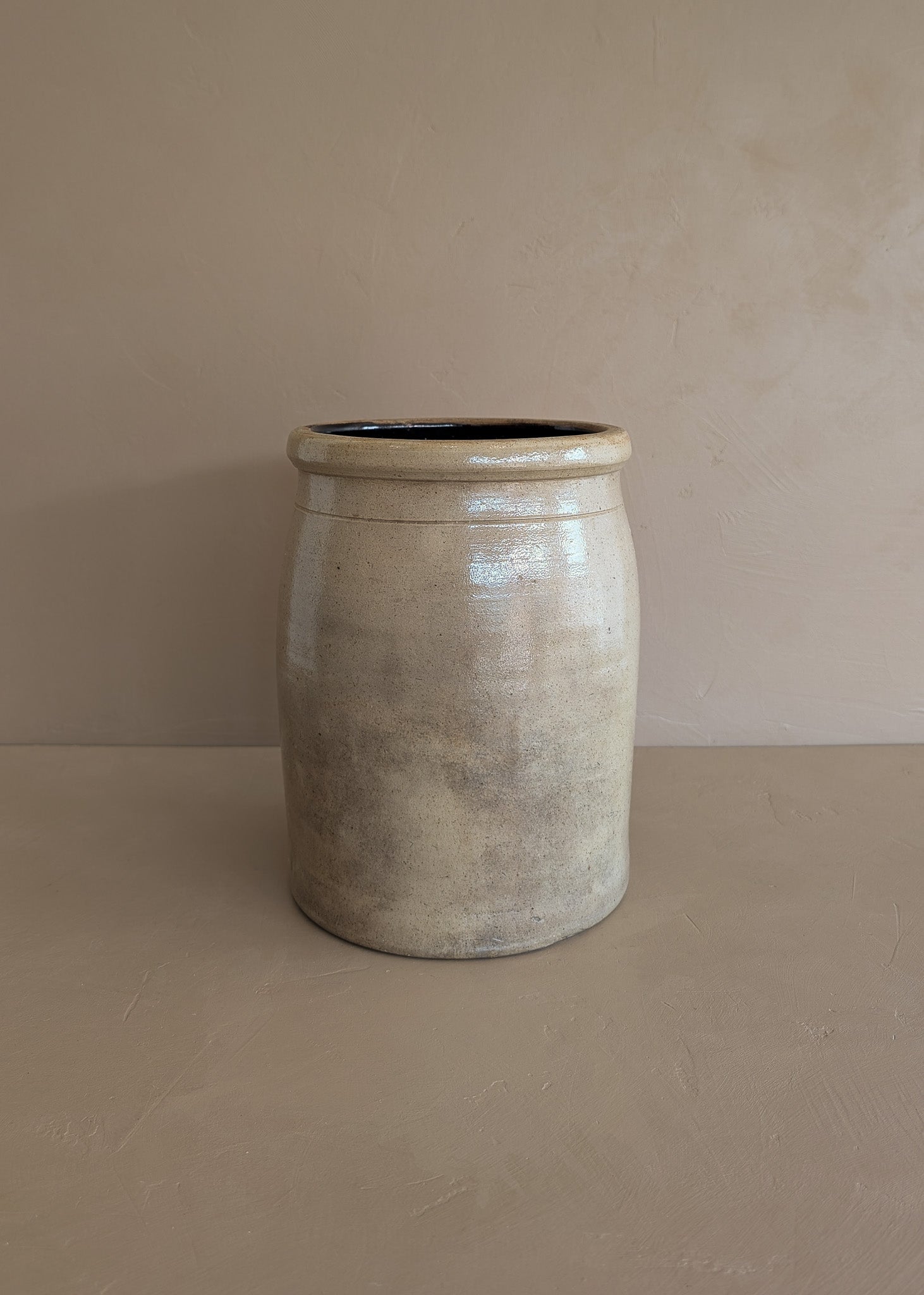 Large Antique Salt-Glazed Beige Crock with Dark Brown Interior
