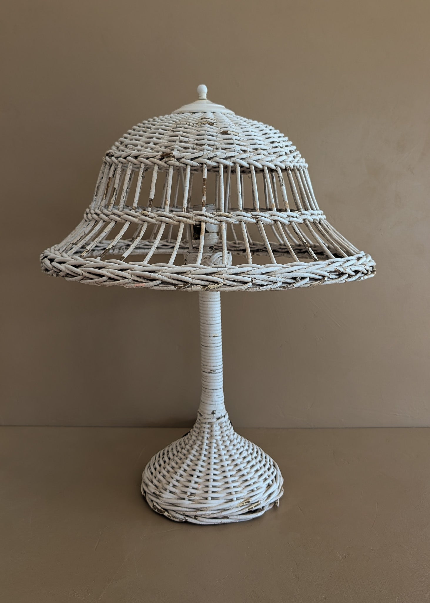 Vintage Heywood-Wakefield Style Arts & Crafts White Wicker Lamp