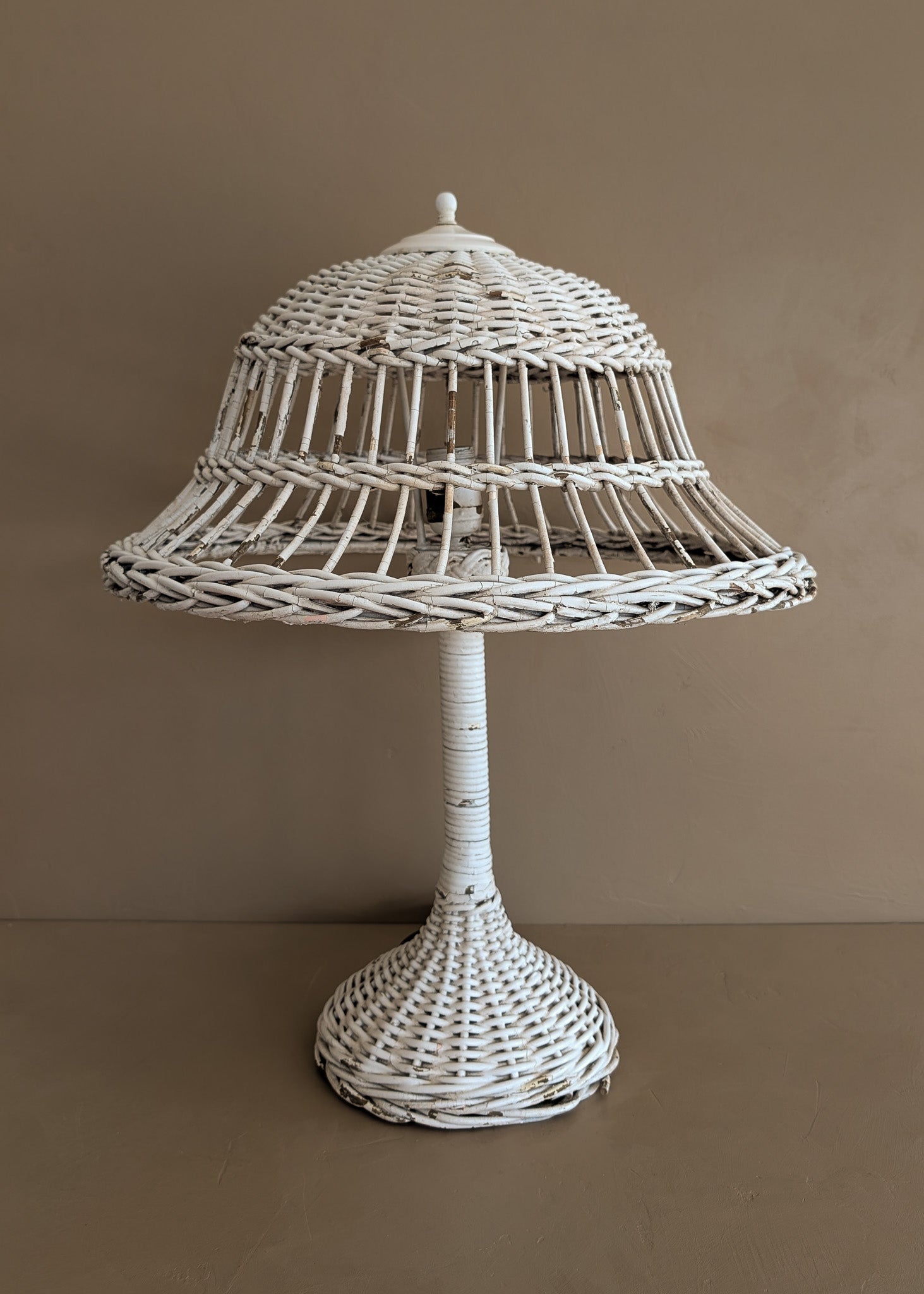 Vintage Heywood-Wakefield Style Arts & Crafts White Wicker Lamp