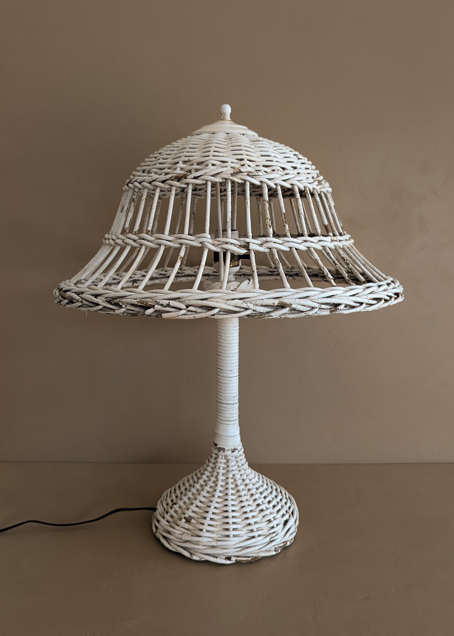 Vintage Heywood-Wakefield Style Arts & Crafts White Wicker Lamp