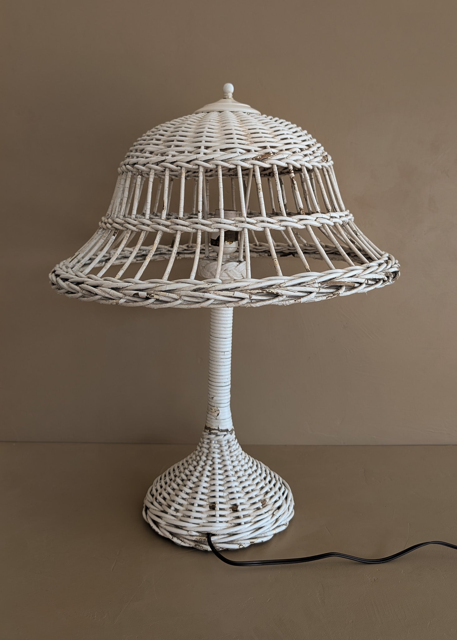 Vintage Heywood-Wakefield Style Arts & Crafts White Wicker Lamp