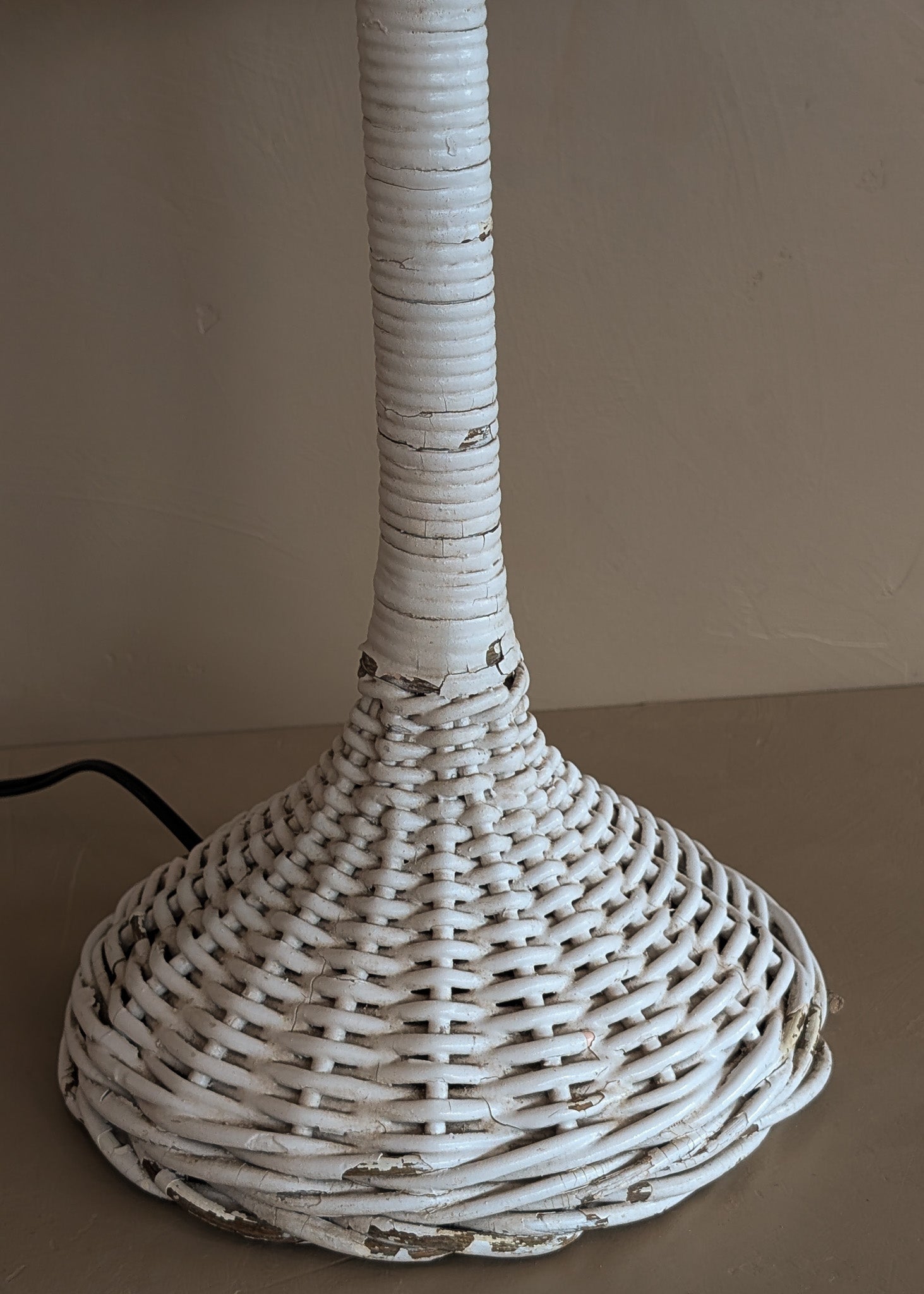 Vintage Heywood-Wakefield Style Arts & Crafts White Wicker Lamp