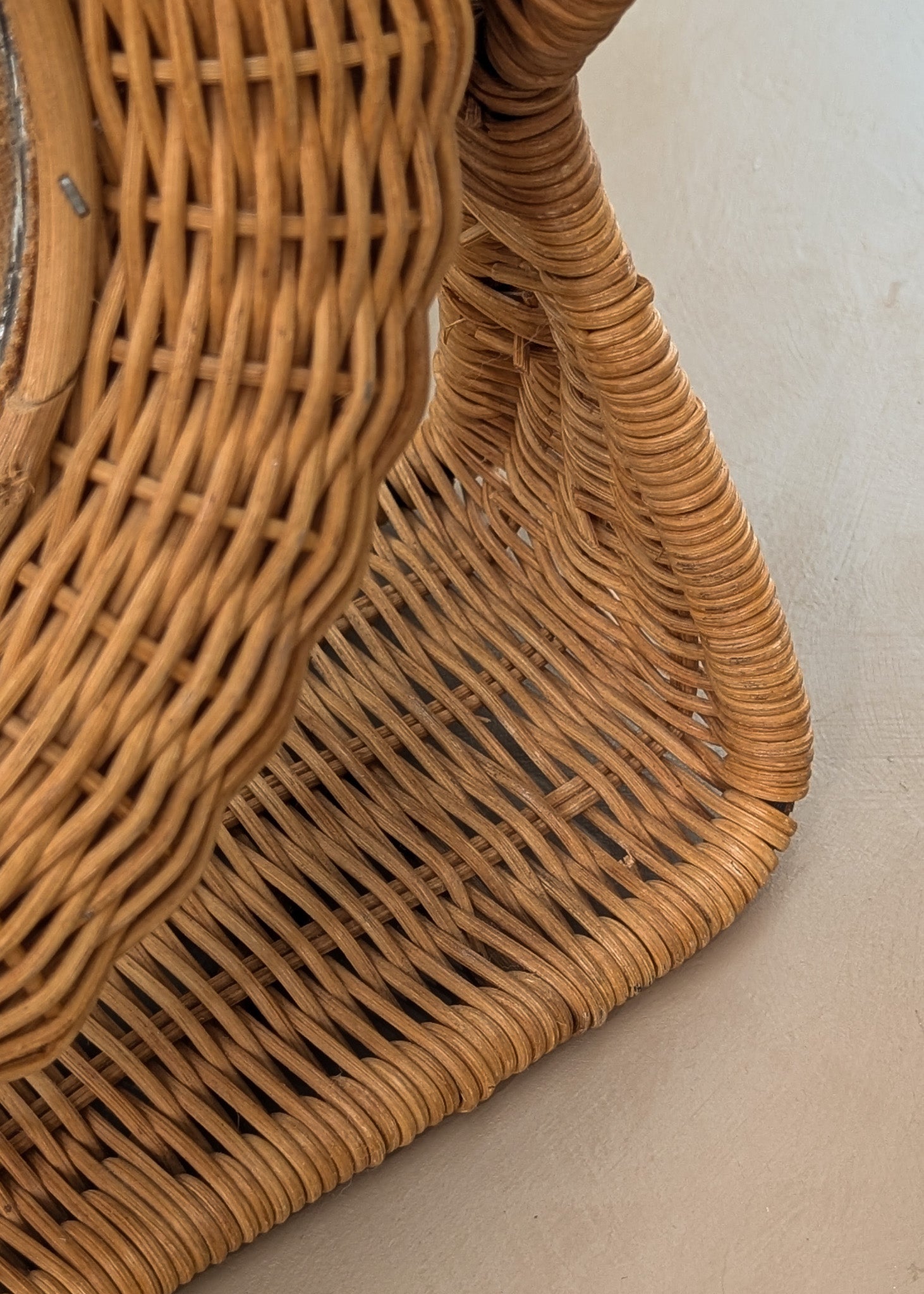 Unique Vintage Wicker Double-Sided Tabletop Vanity Mirror