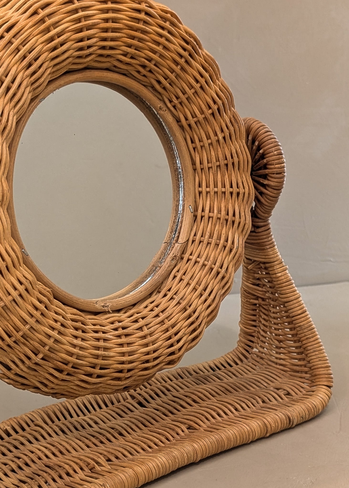 Unique Vintage Wicker Double-Sided Tabletop Vanity Mirror