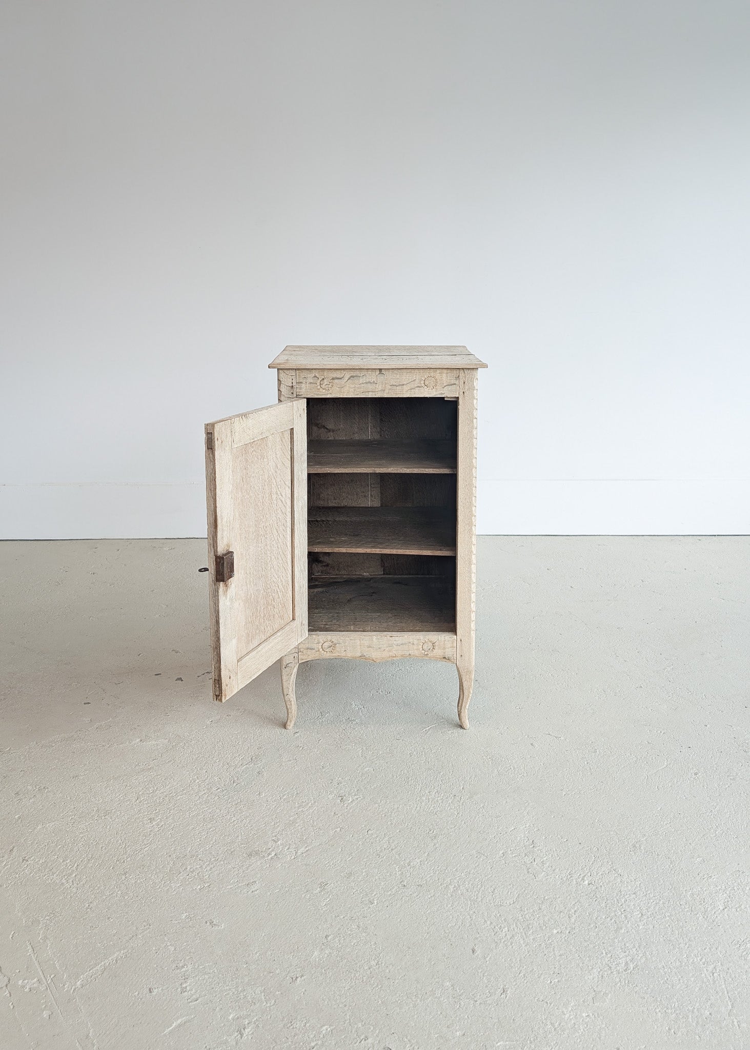 Antique European Bleached Oak Cabinet or Side Table with Hand-Carved Floral Detailing and Original Key