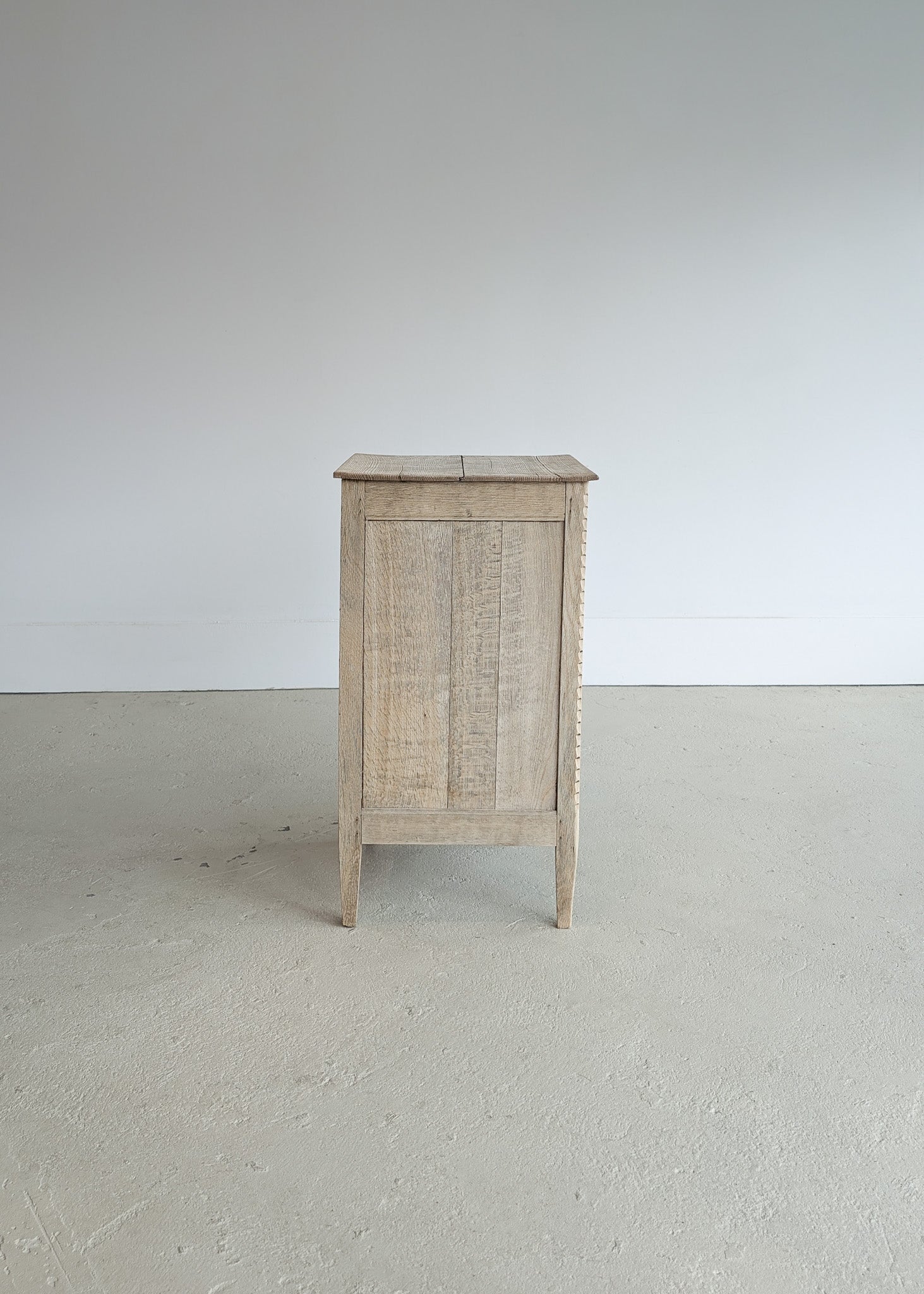 Antique European Bleached Oak Cabinet or Side Table with Hand-Carved Floral Detailing and Original Key