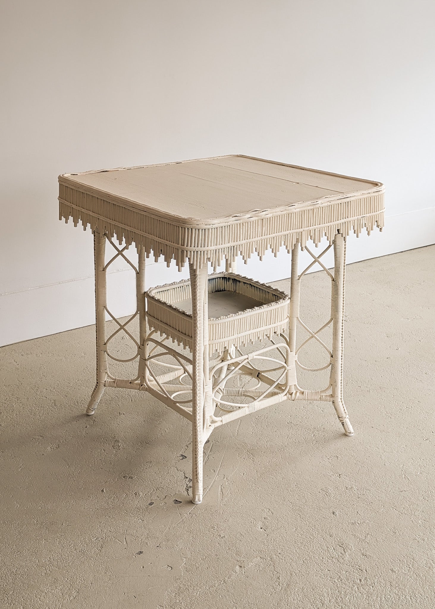 Antique Late 1800s Victorian Wakefield Rattan Company White Painted Rattan and Wicker Side or Breakfast Table