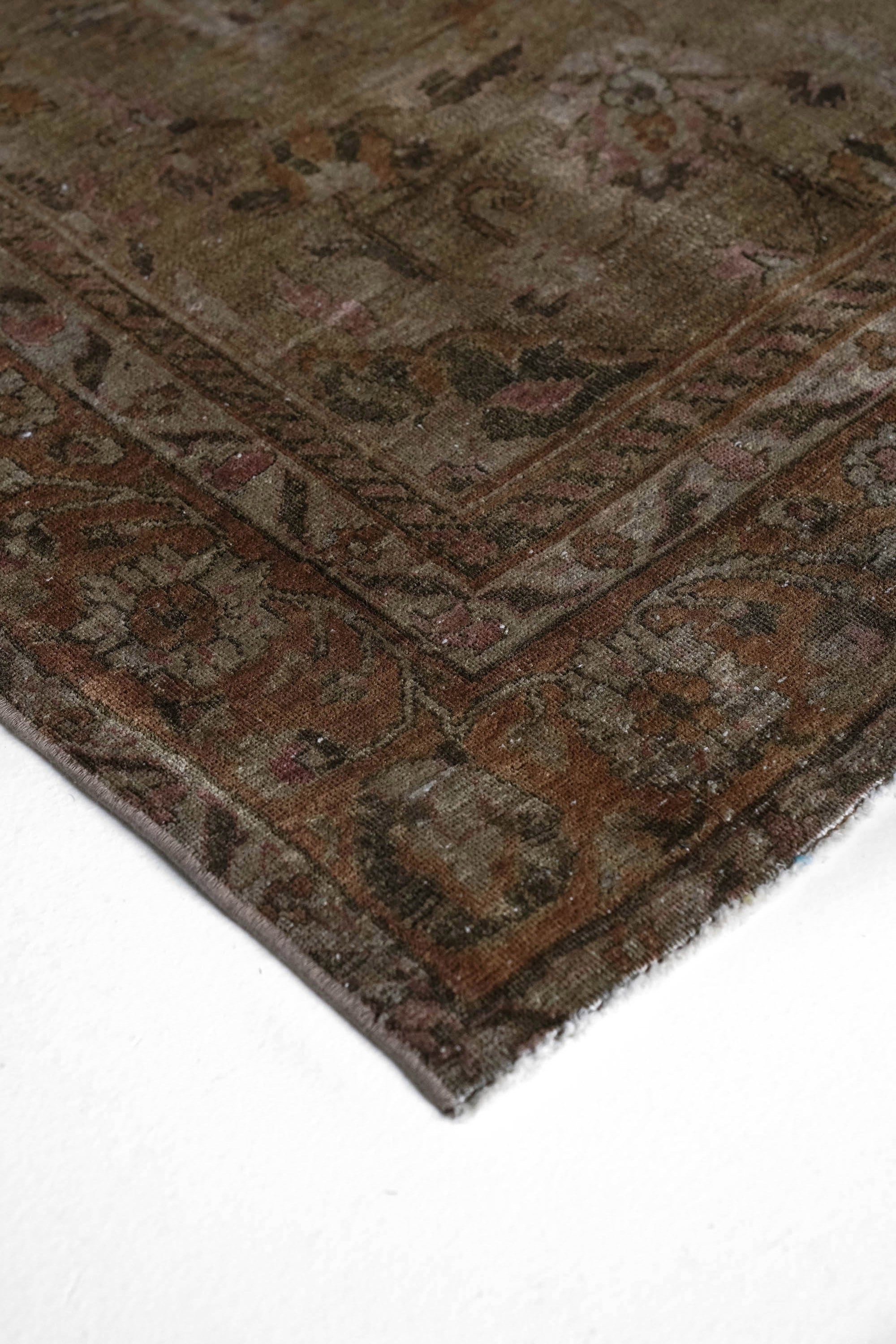 District Loom 1900s Antique Persian Lilihan Scatter Rug 3'11" x 6'5"