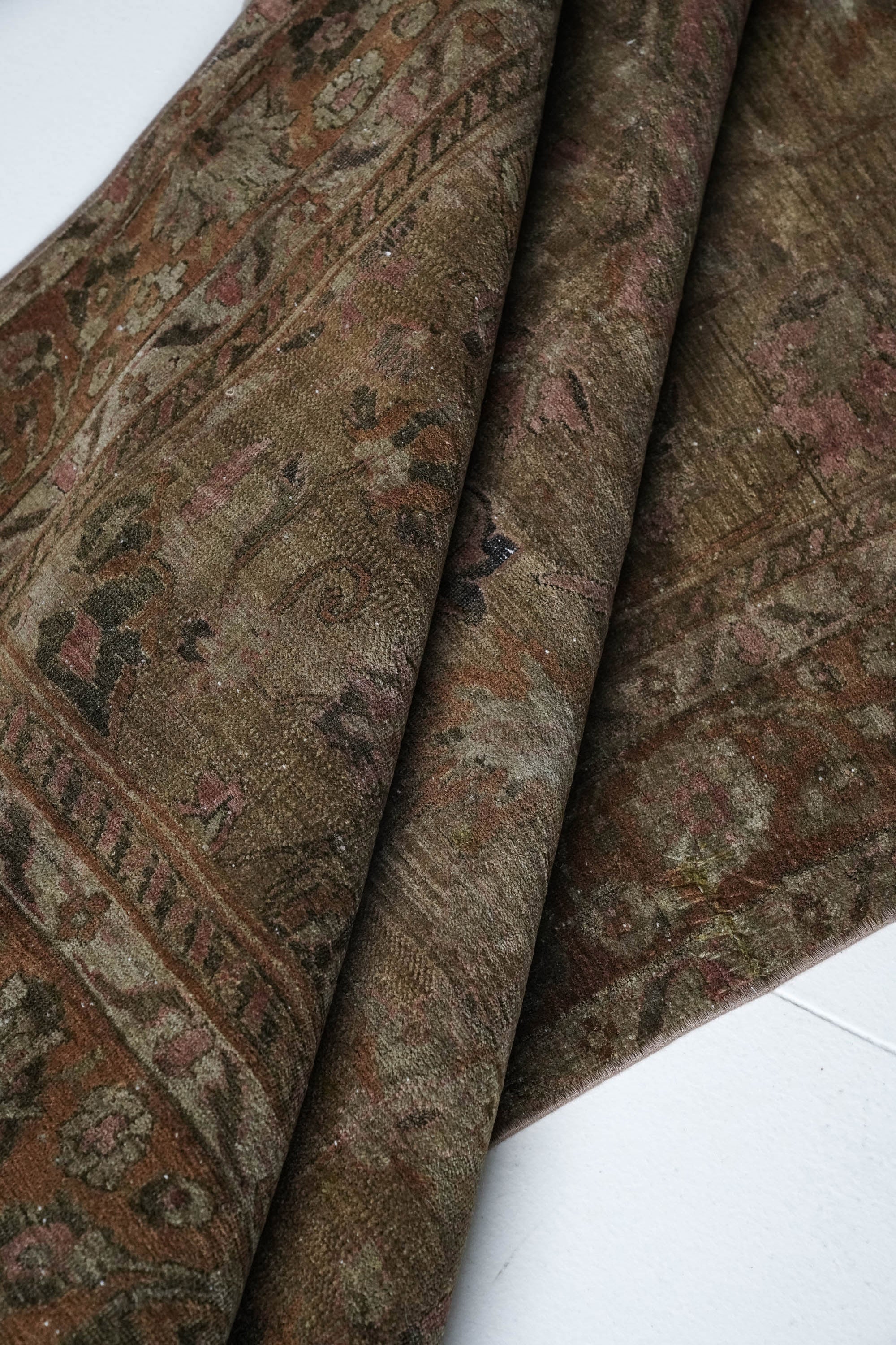 District Loom 1900s Antique Persian Lilihan Scatter Rug 3'11" x 6'5"