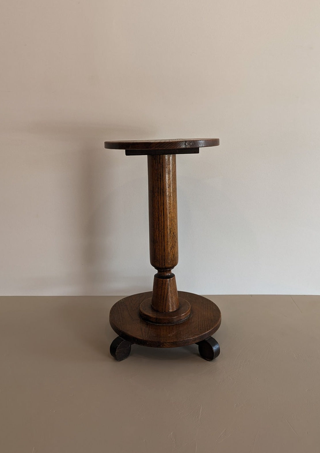 Antique Oak Pedestal Side Table with Circular Feet