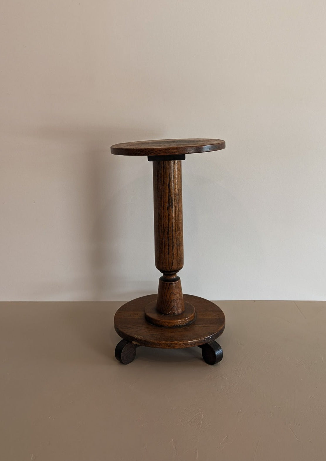 Antique Oak Pedestal Side Table with Circular Feet