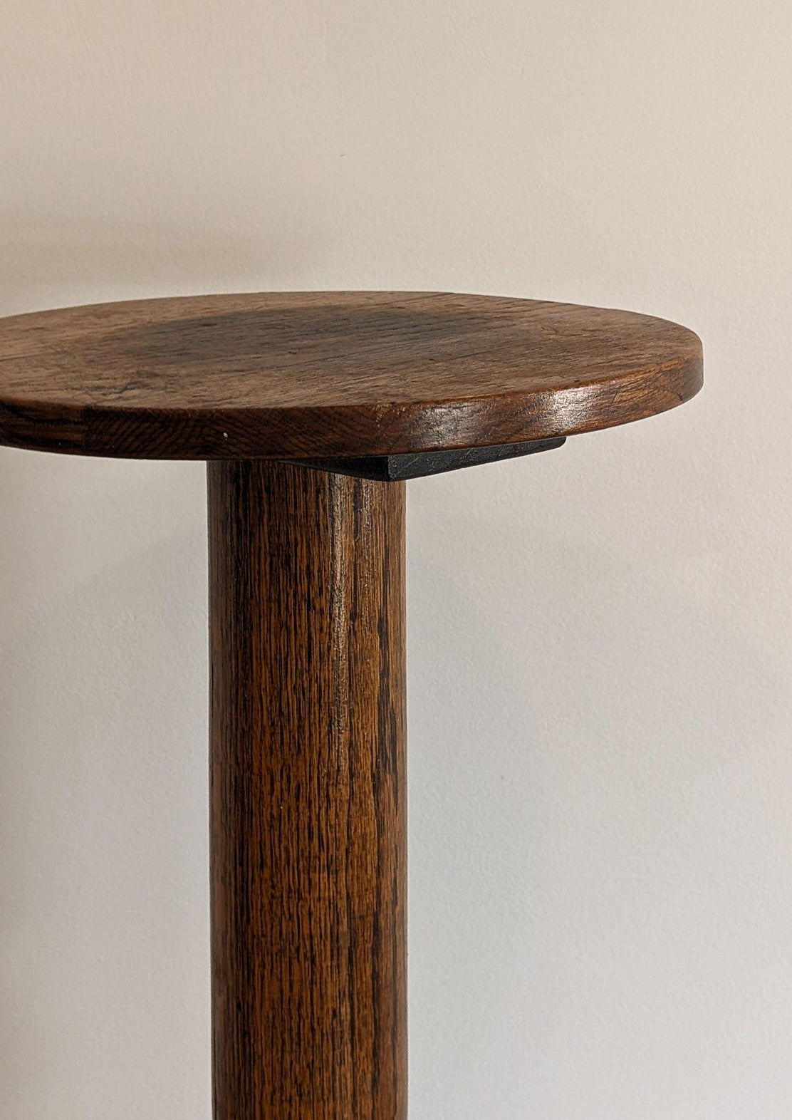 Antique Oak Pedestal Side Table with Circular Feet