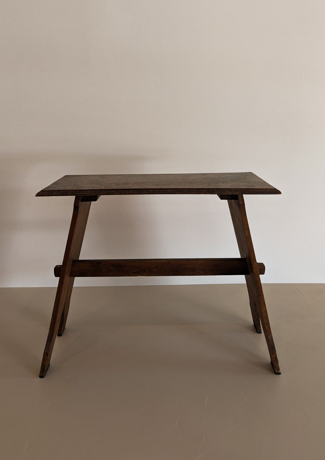 Late 1800s/Early 1900s Handmade Stained Pyrography Side Table/Bench with Floral Detailing