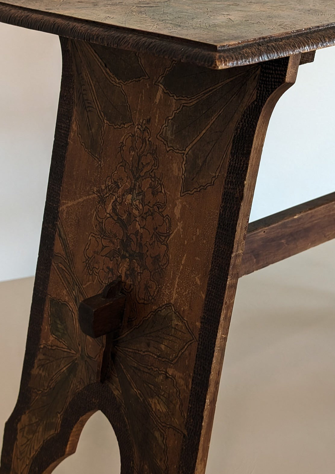 Late 1800s/Early 1900s Handmade Stained Pyrography Side Table/Bench with Floral Detailing