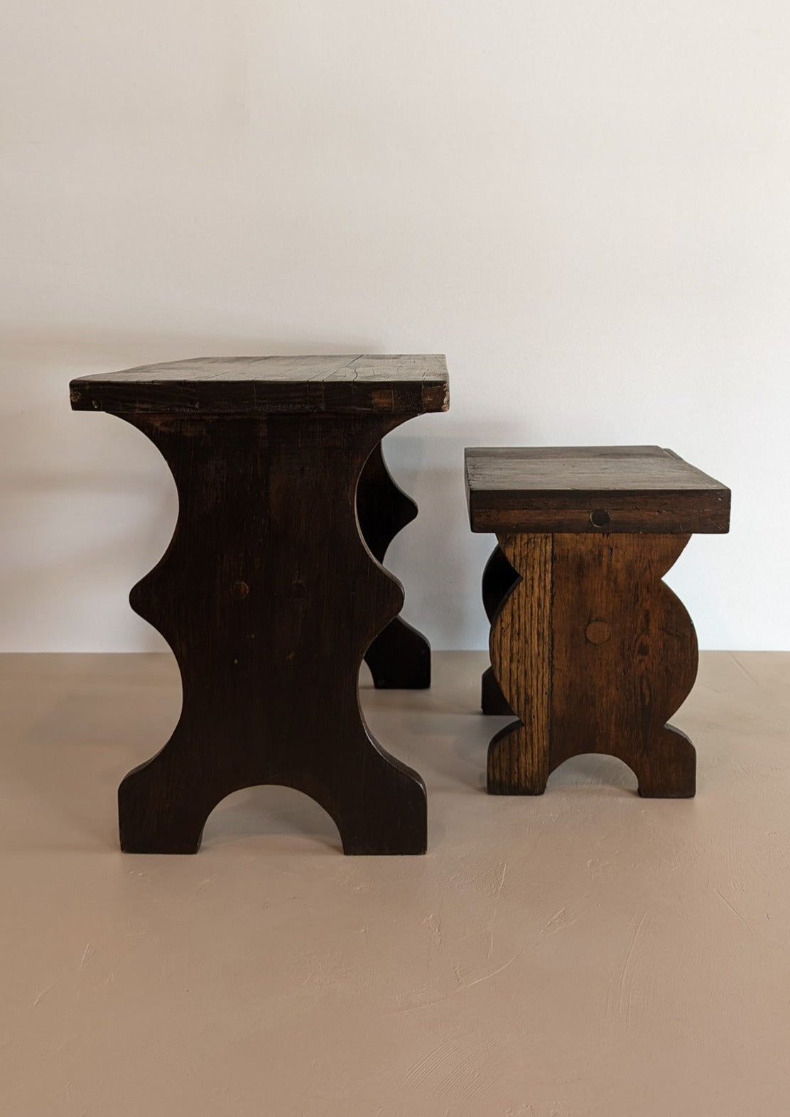 Pair of Vintage Handmade Brutalist Dark Wooden Nesting Tables with Wavy and Scallop Detailing