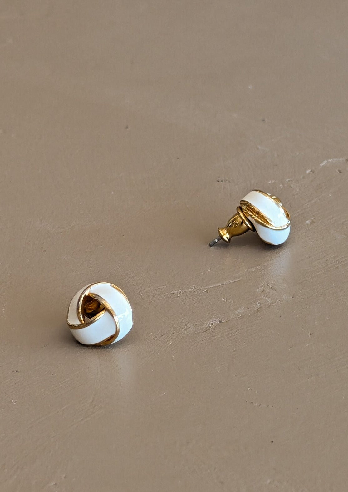 Pair of Vintage White and Gold-Tone Knot Costume Jewelry Earrings