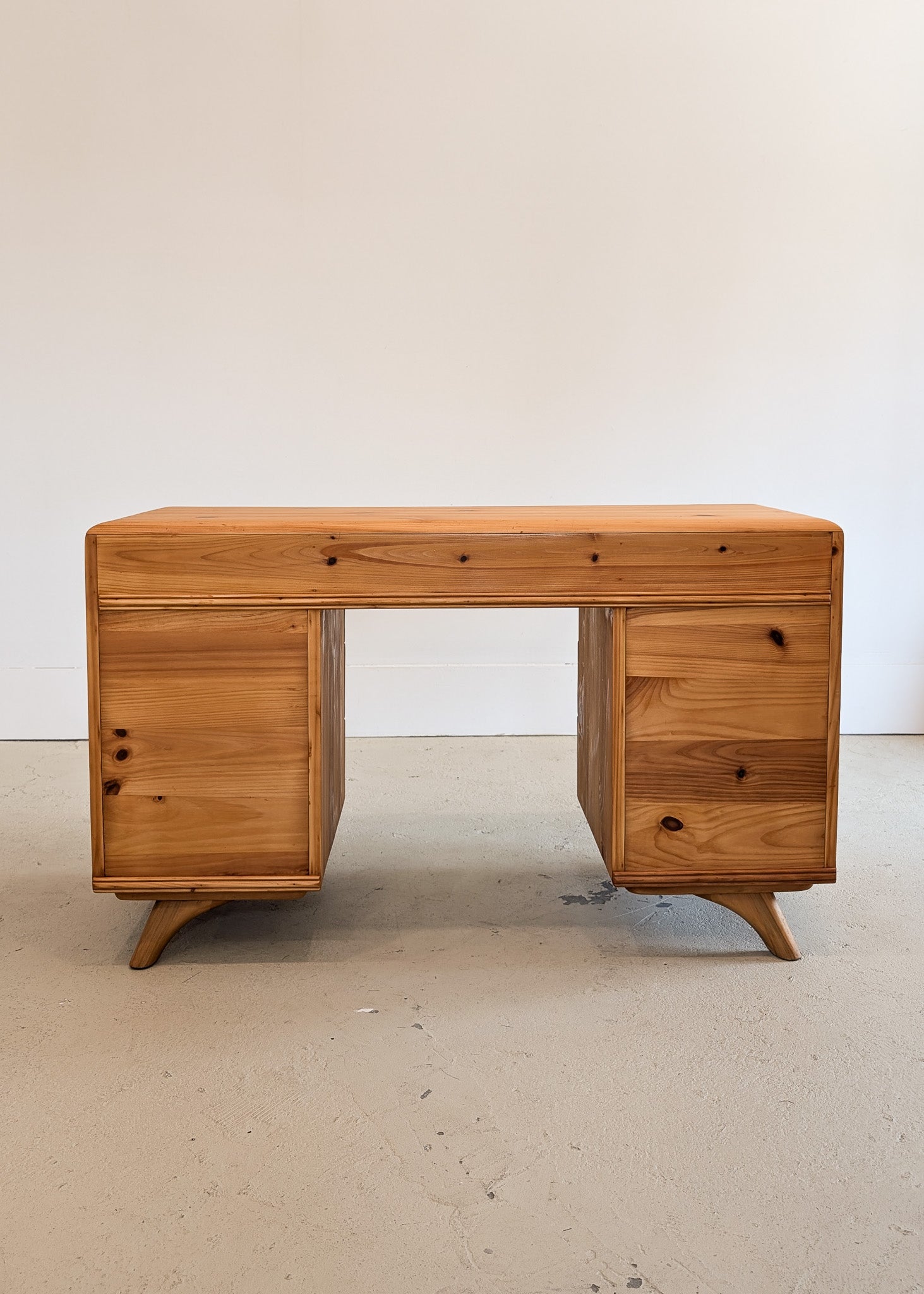 Vintage Franklin Shockey Sculptured Pine Desk with Copper Handles