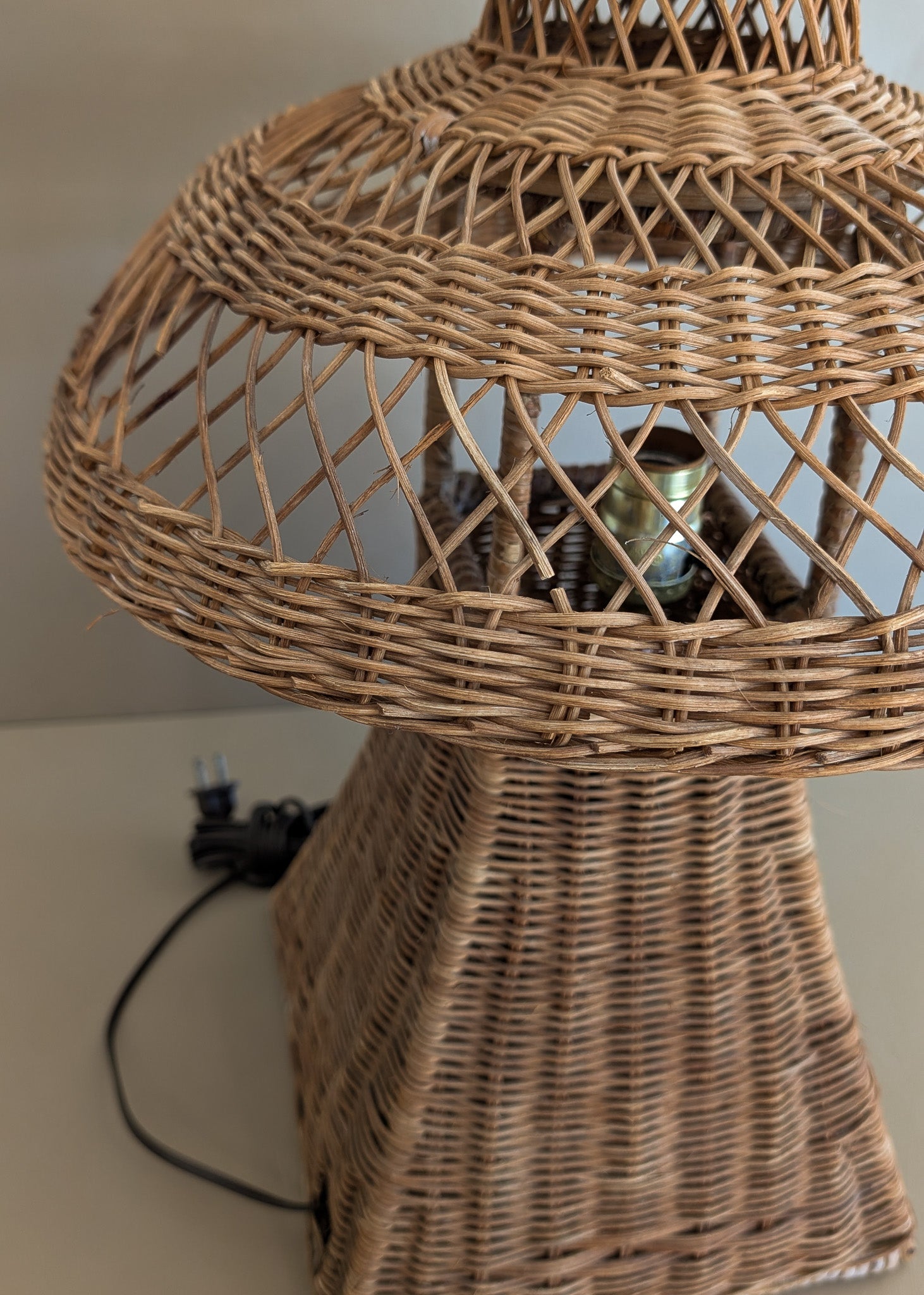 Heywood-Wakefield Style Vintage Wicker Lamp with Original Mushroom Wicker Shade