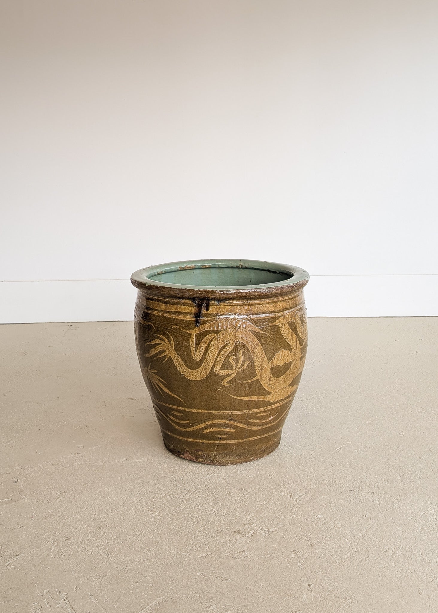 dragon planter pot Large Vintage Chinese Egg Pot Jardiniere Planter with Dragon Motif – Levity Interiors