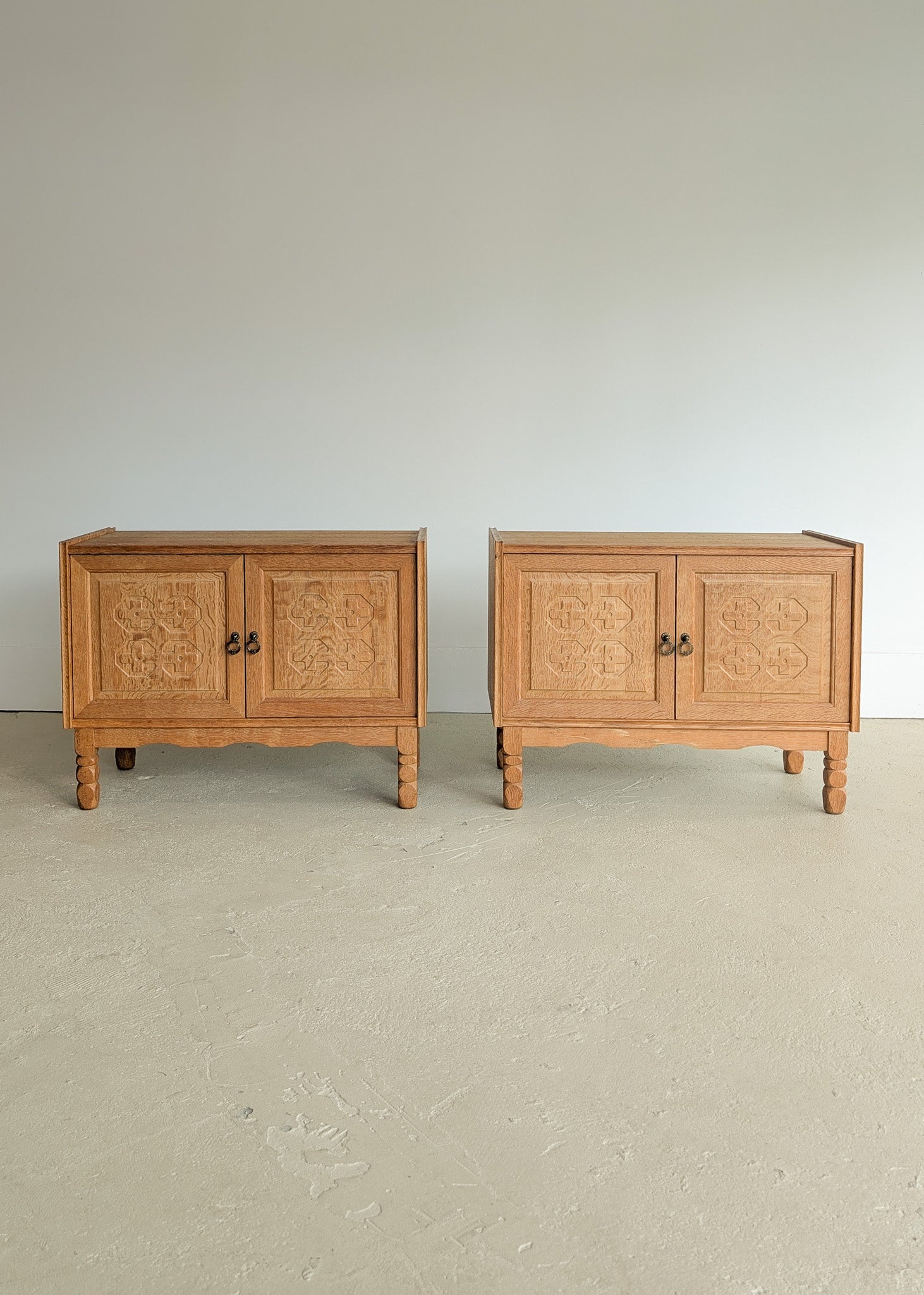 Pair of Vintage Danish Henning Kjærnulf-Attributed Quartersawn White Oak Cabinets with Adjustable Shelves