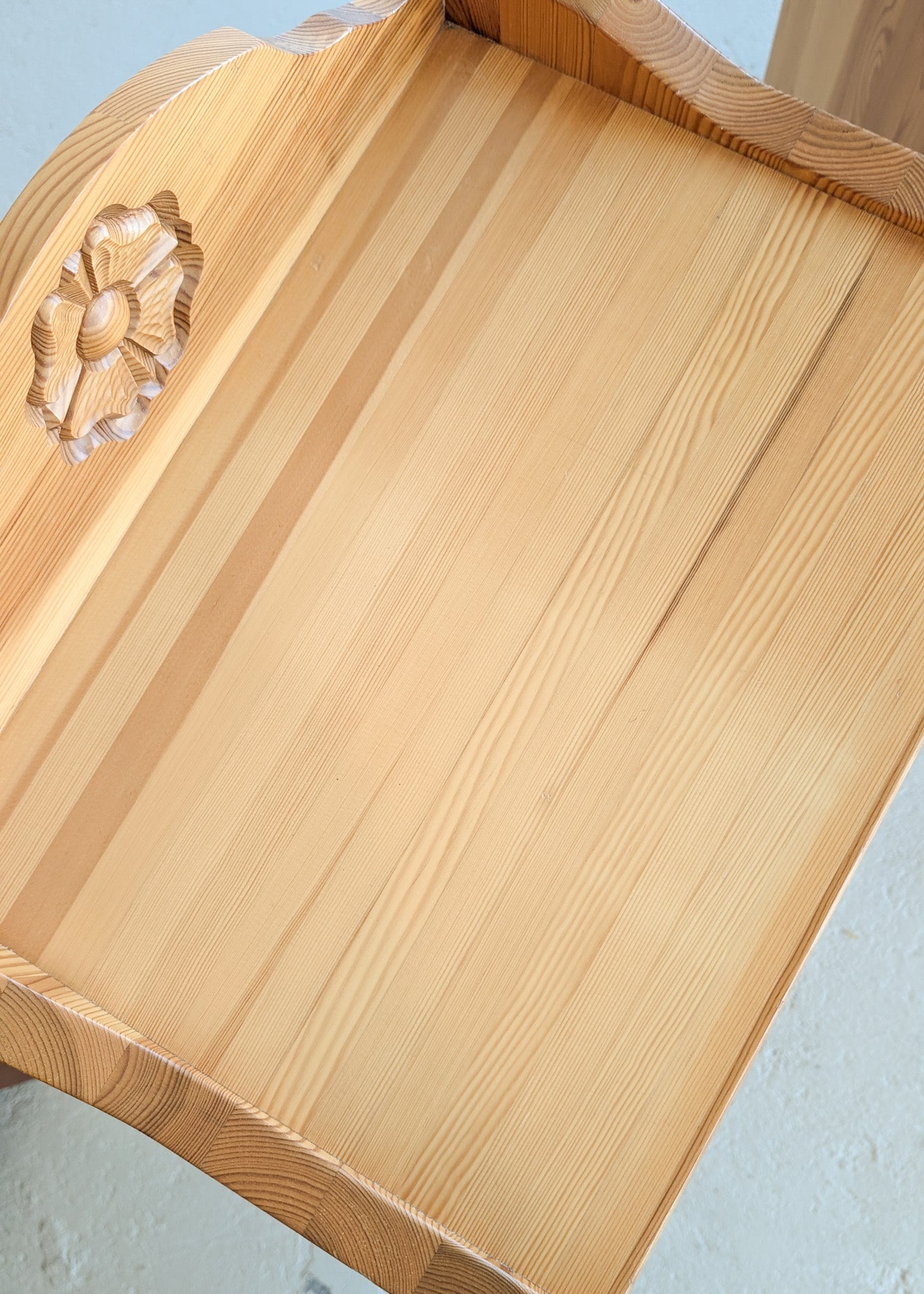 Pair of Vintage Swedish Light Pine Wooden Nightstands with Floral Motif Carving