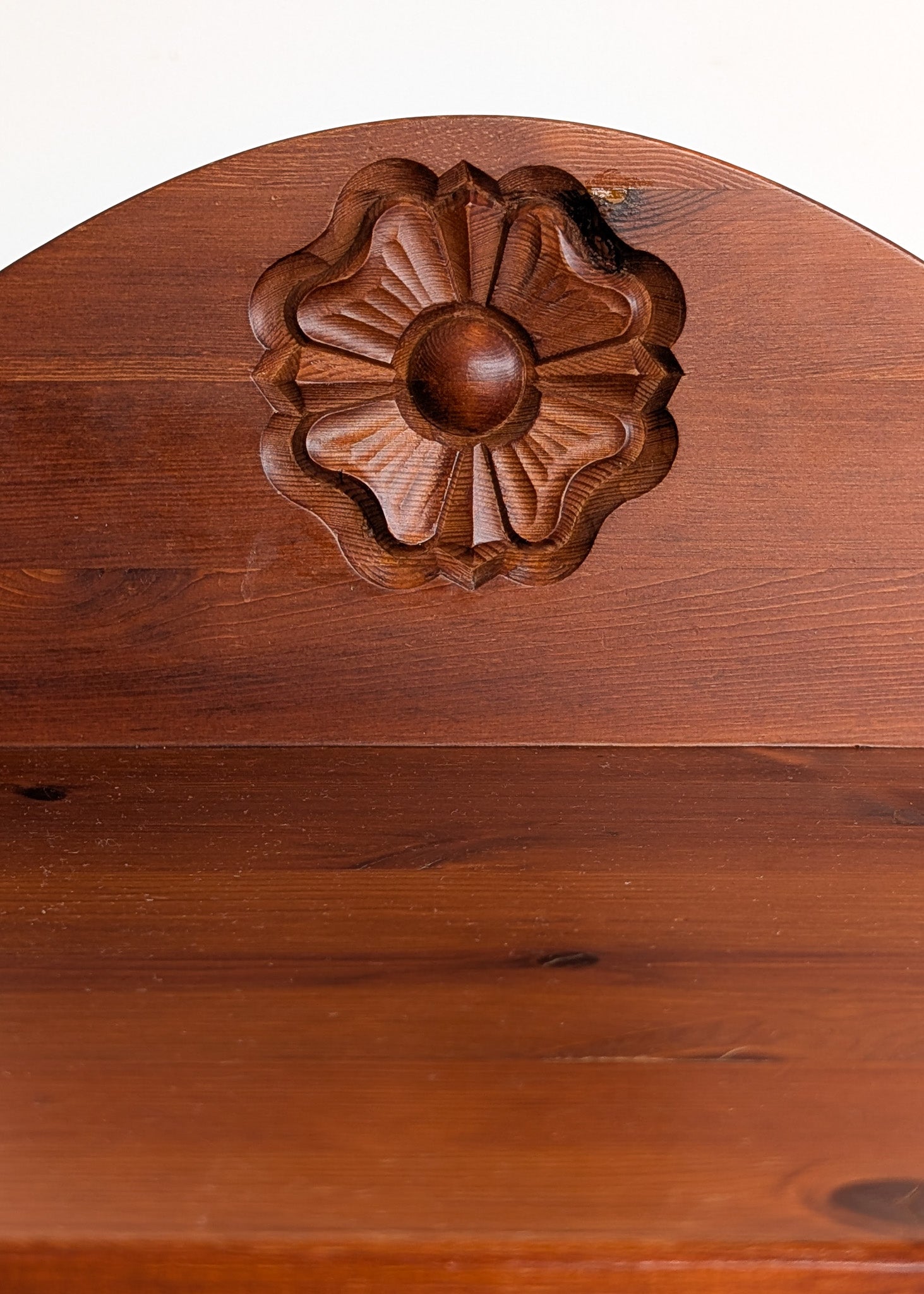 Pair of Vintage Swedish Reddish-Brown Pine Wooden Nightstands with Floral Motif Carving