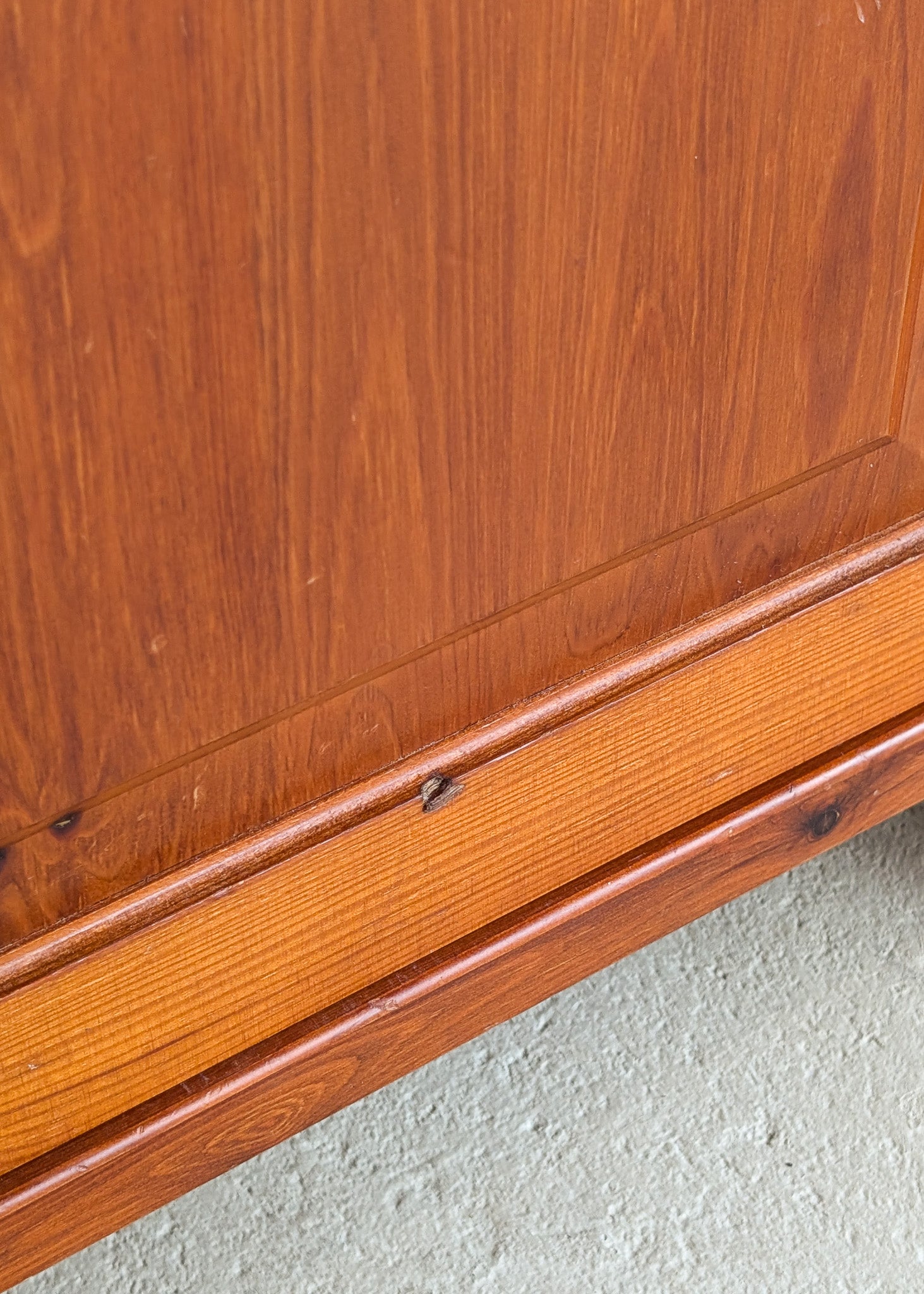 Pair of Vintage Swedish Reddish-Brown Pine Wooden Nightstands with Floral Motif Carving