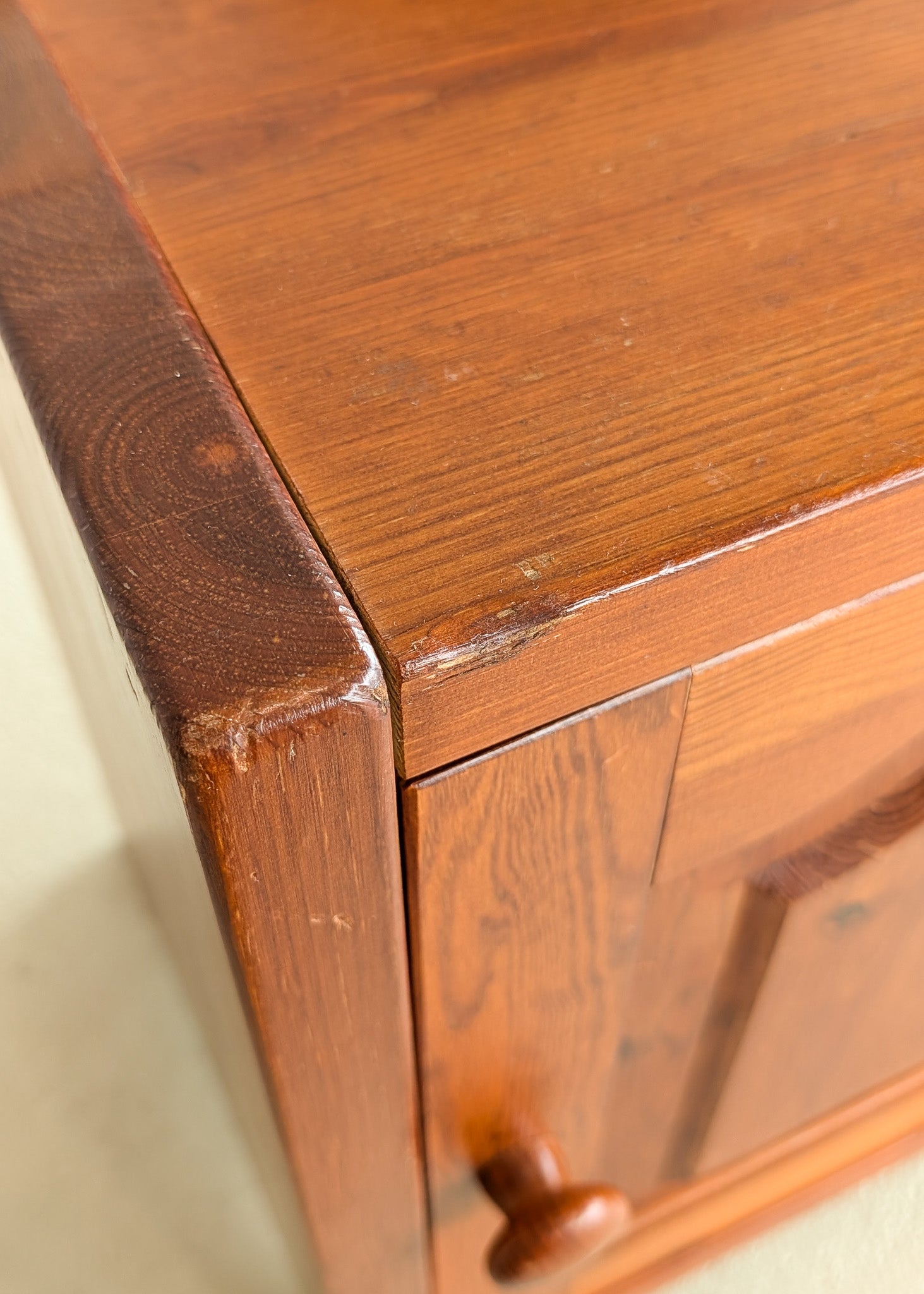 Pair of Vintage Swedish Reddish-Brown Pine Wooden Nightstands with Floral Motif Carving