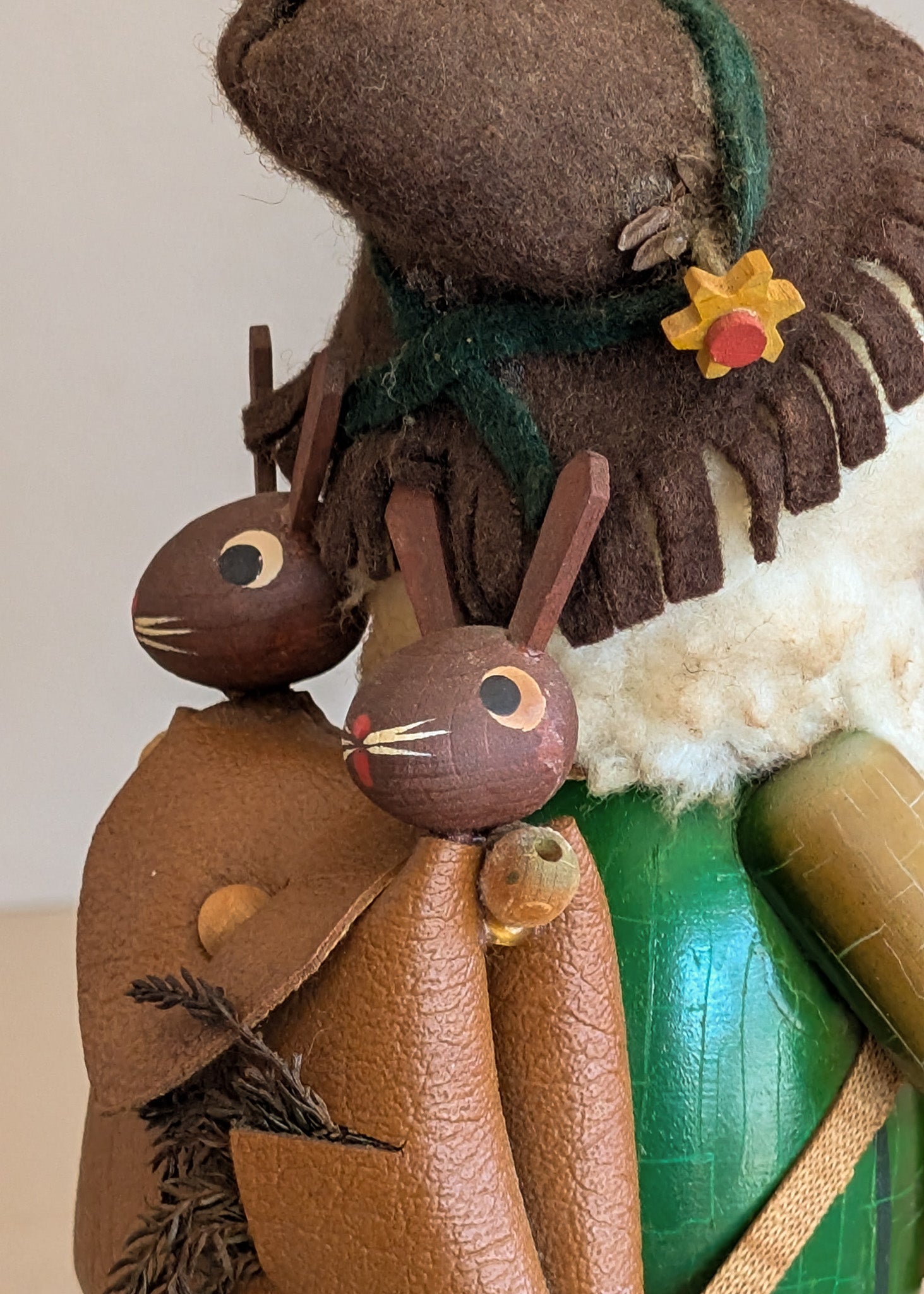 Vintage Wooden Steinbach German Rabbit Bunny Rancher Farmer Smoker with Original Sticker