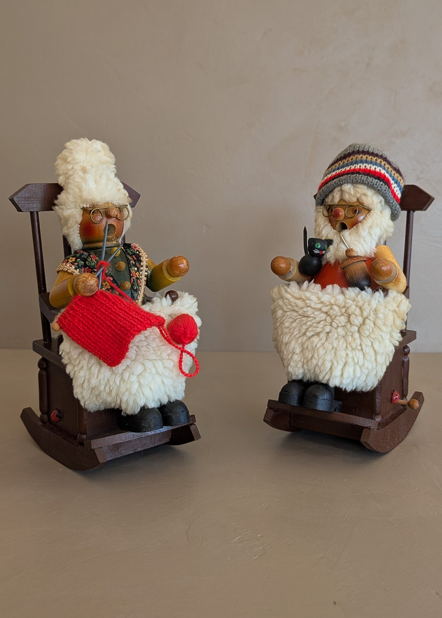 Pair of Vintage Rocking Music Box Wooden Steinbach German Knitting Grandma and Grandpa with Black Cat Smokers