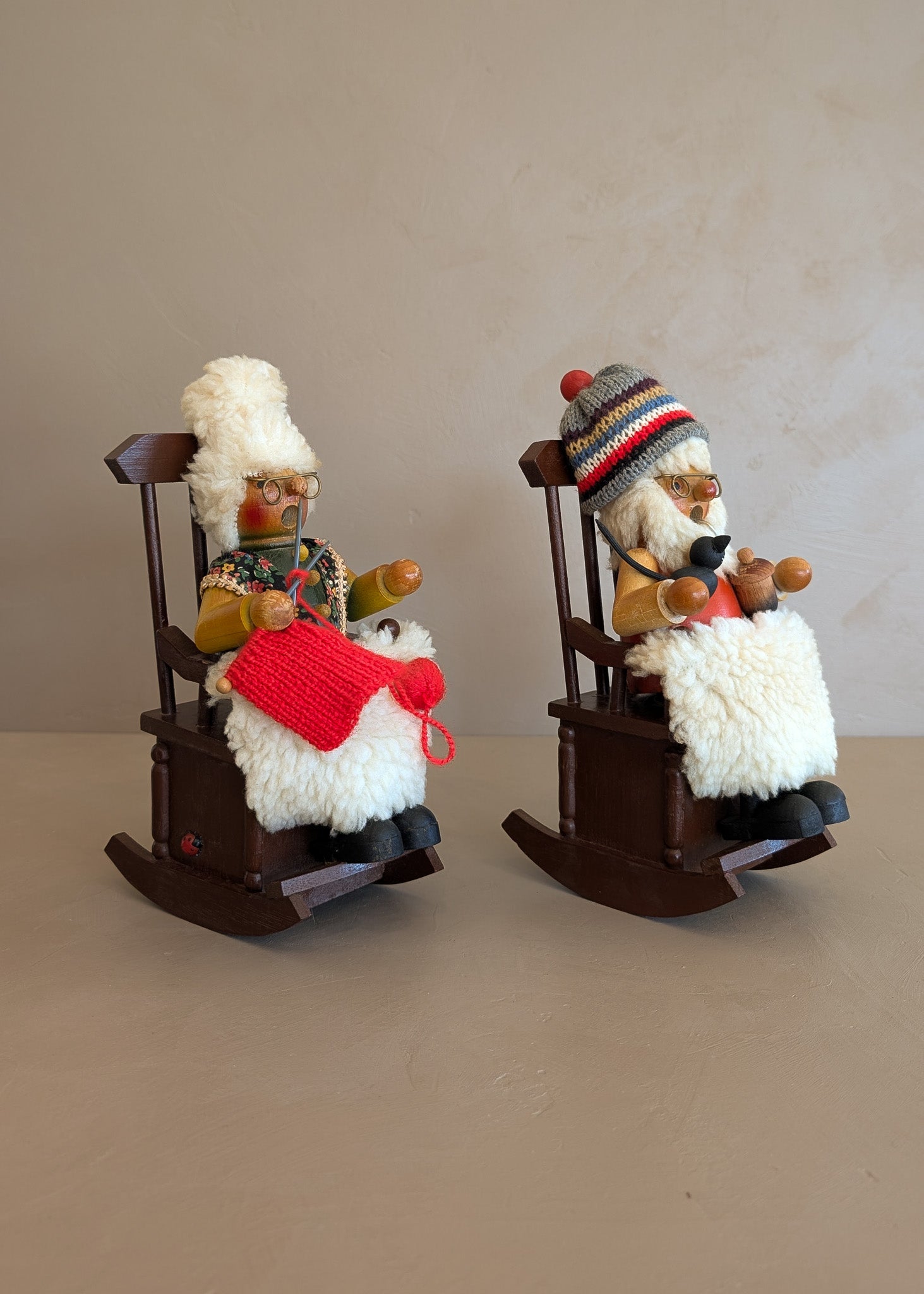 Pair of Vintage Rocking Music Box Wooden Steinbach German Knitting Grandma and Grandpa with Black Cat Smokers