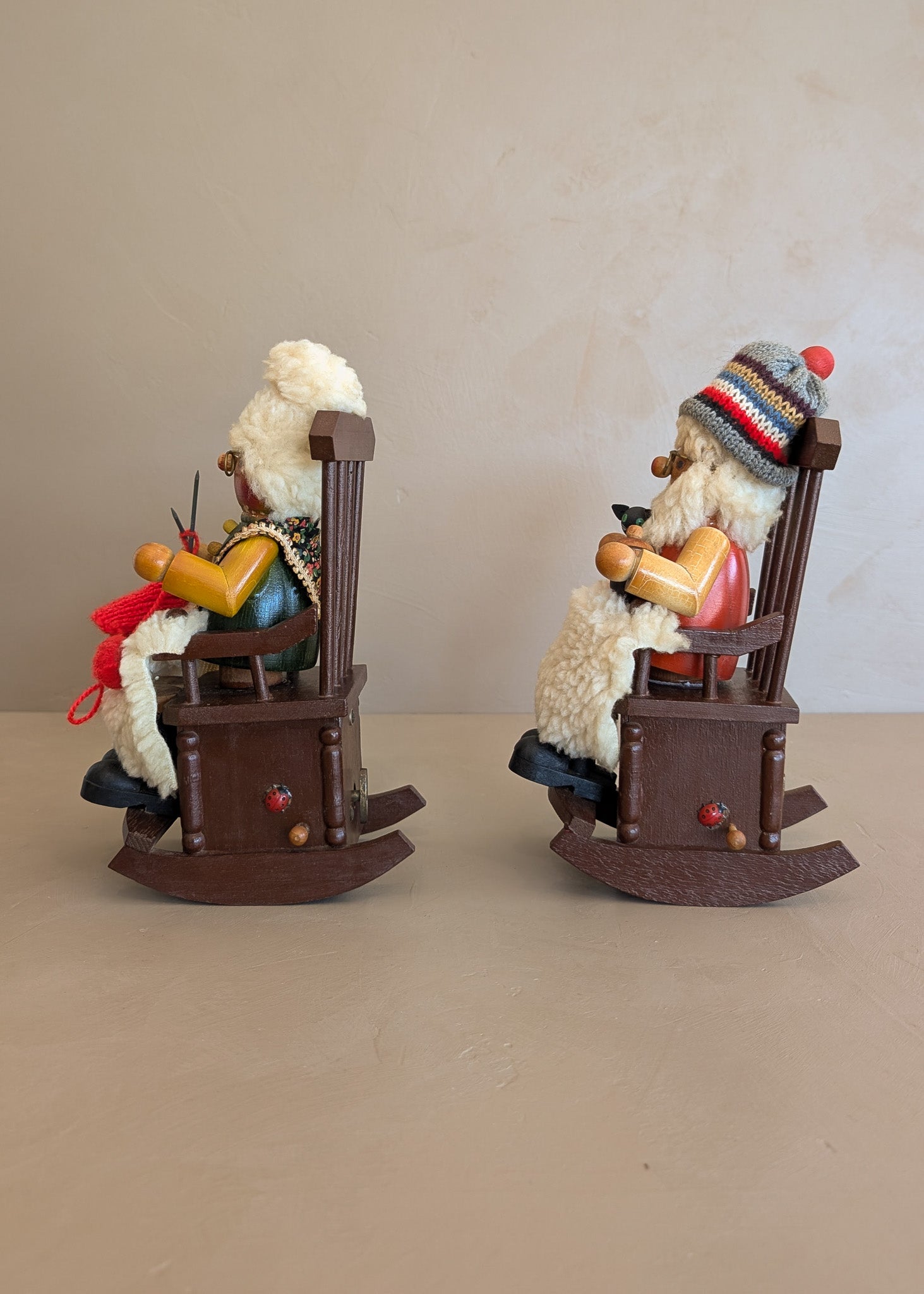 Pair of Vintage Rocking Music Box Wooden Steinbach German Knitting Grandma and Grandpa with Black Cat Smokers